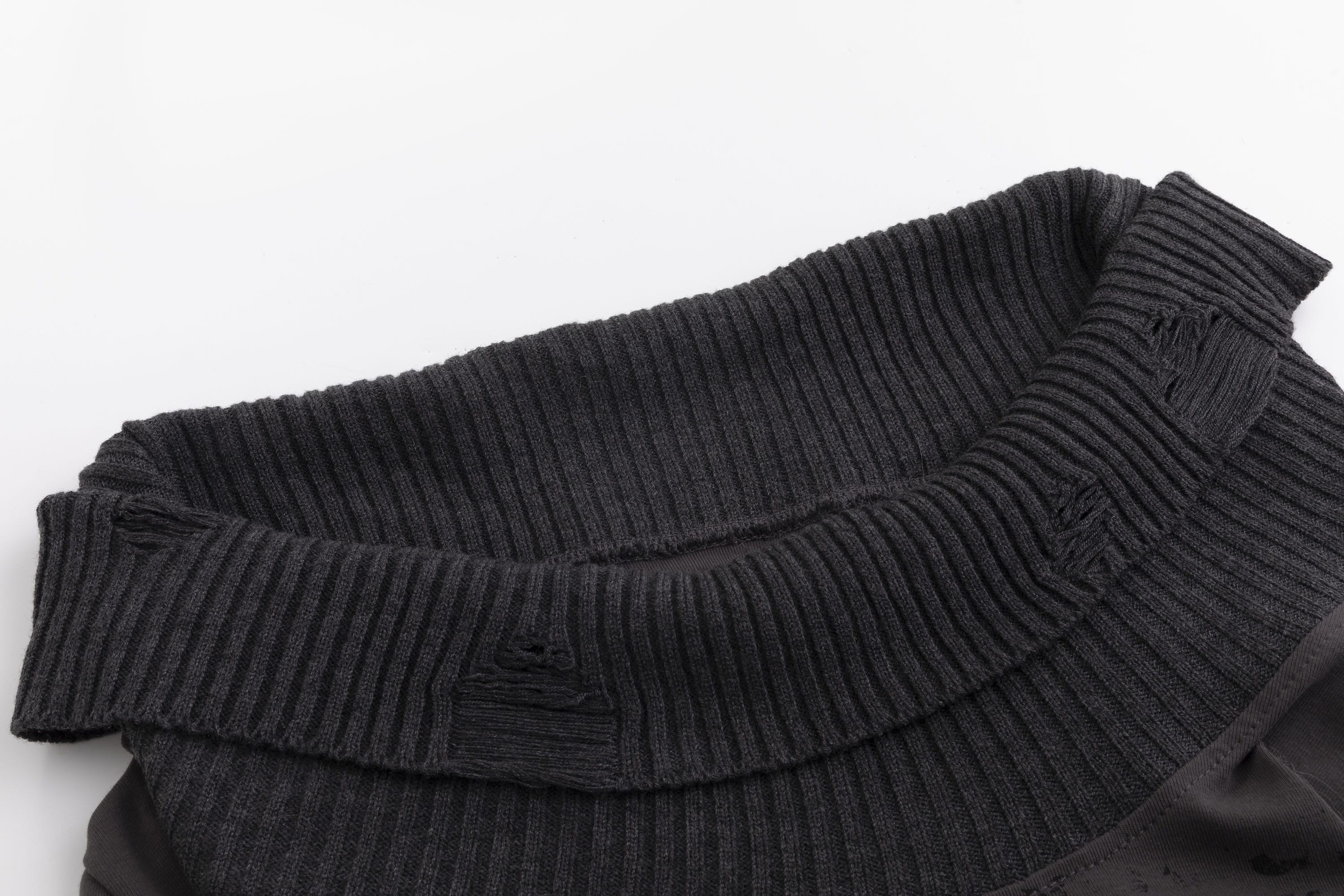 CESTNOUS Ribbed Cowl-Neck Long-Sleeve Tee