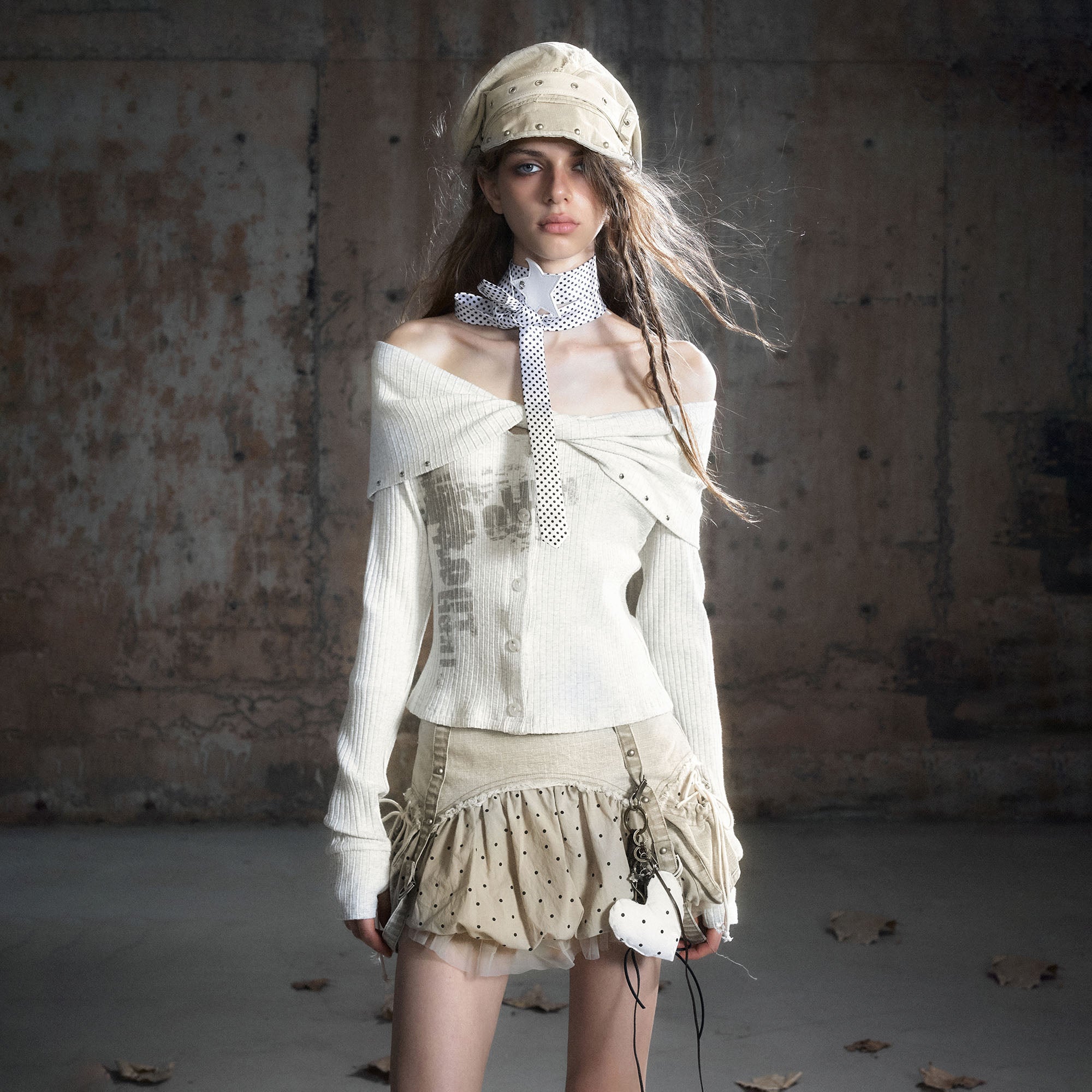 CESTNOUS Twist Off-Shoulder Knit Long-Sleeve Tee