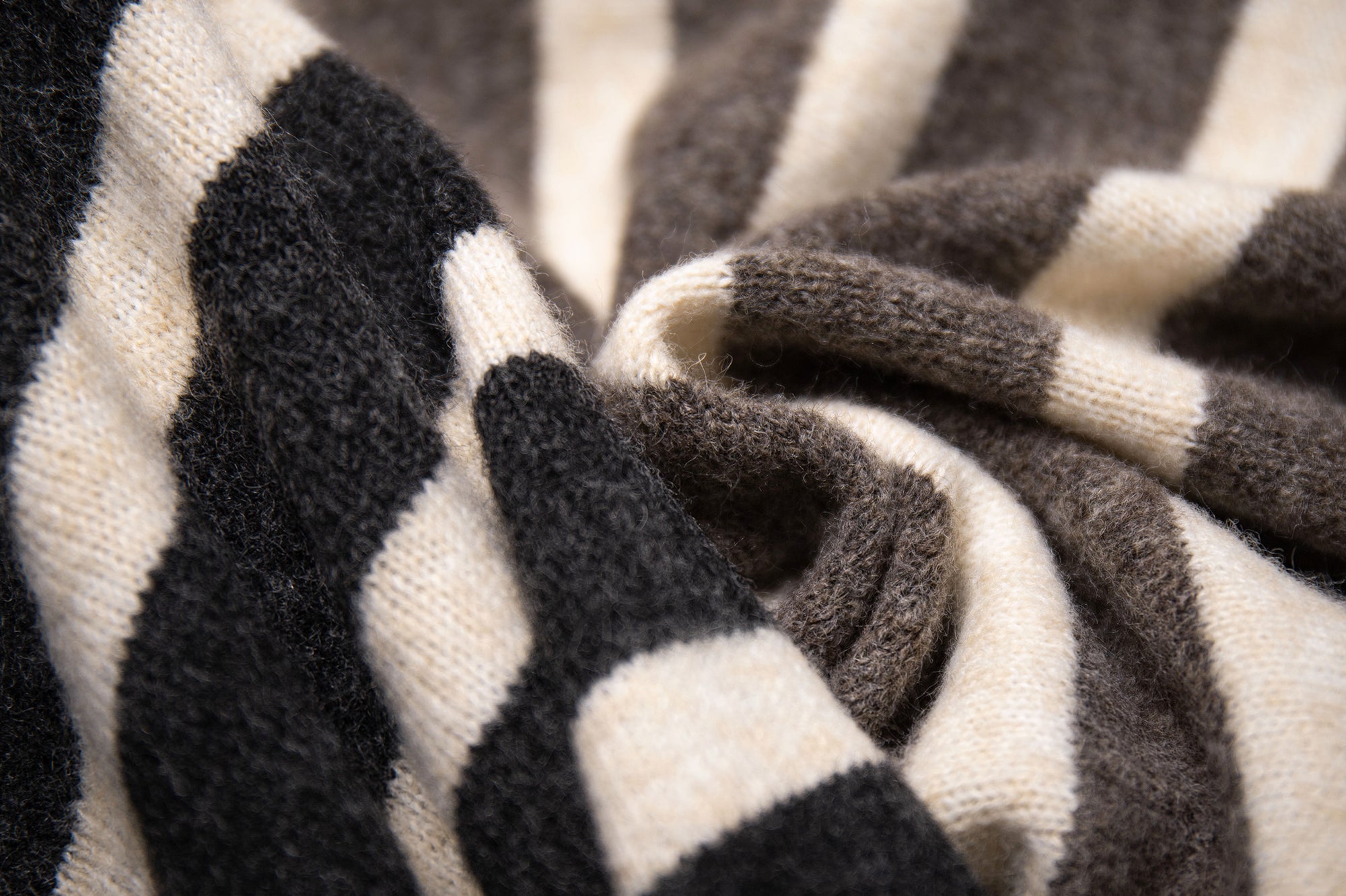 LEONSENSE Distressed Stripe Knit Pullover