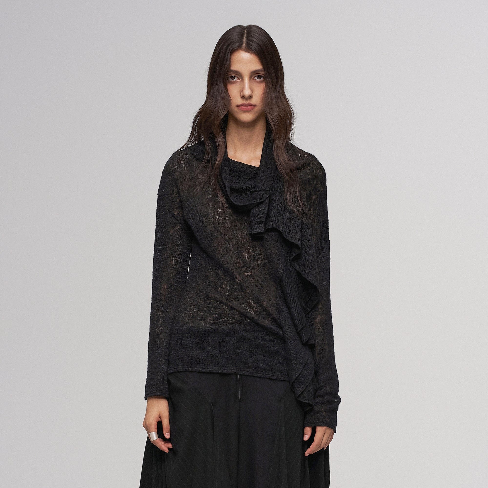 ILNya Nieternite Nifutur Sheer Knit Ruffle Long Sleeve Tee