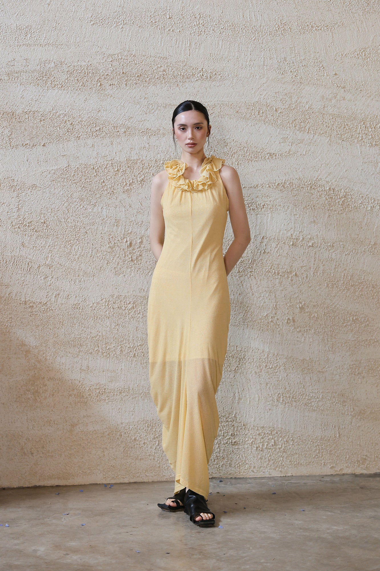 WUHEYIZUO Ruffle-Neck Draped Knit Maxi Dress
