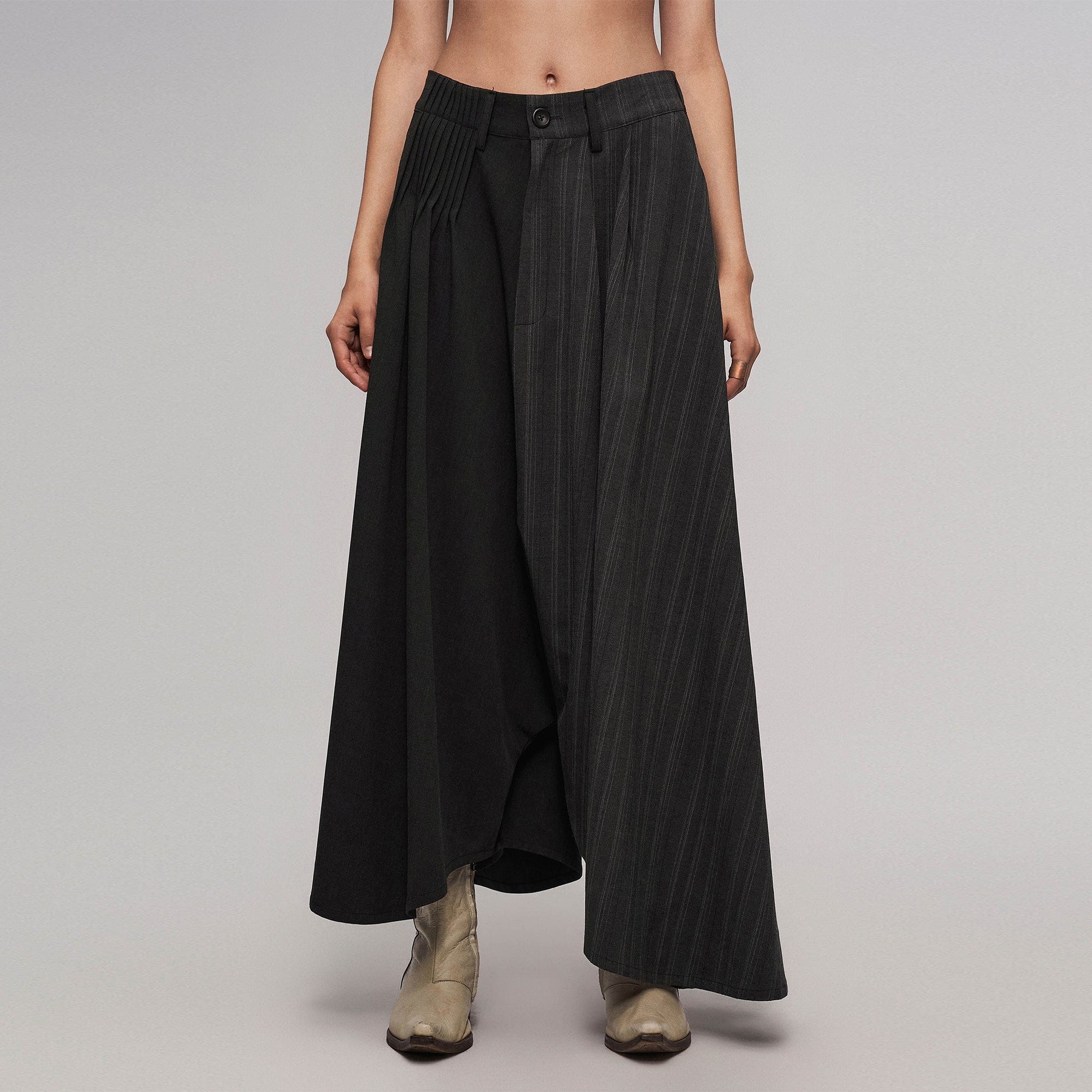ILNya Nieternite Nifutur Asymmetrical Spliced Pleat Stripe Wide-Leg Pants Gray