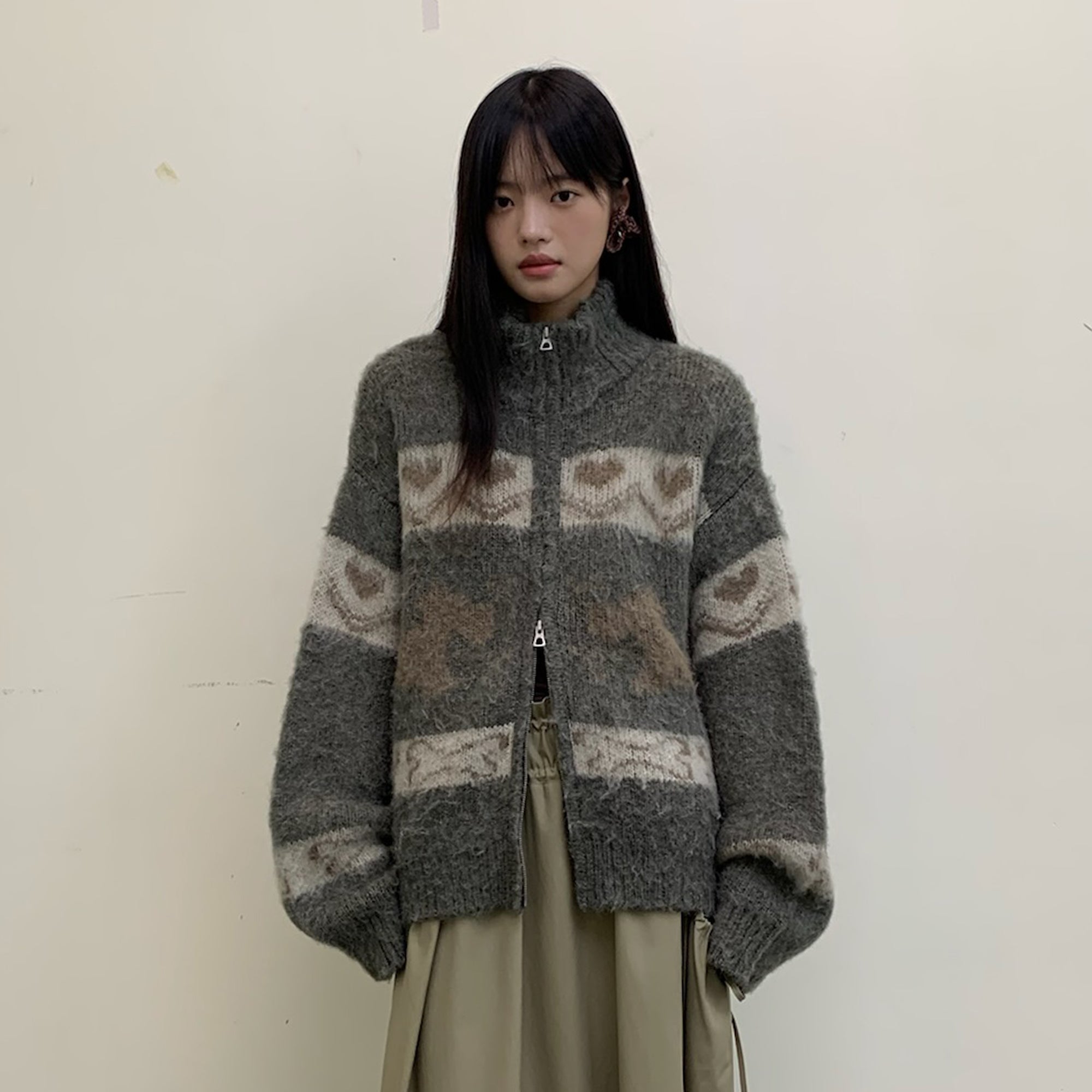 NEVERSEEZ Fuzzy Dog & Heart Jacquard Zip-Up Cardigan