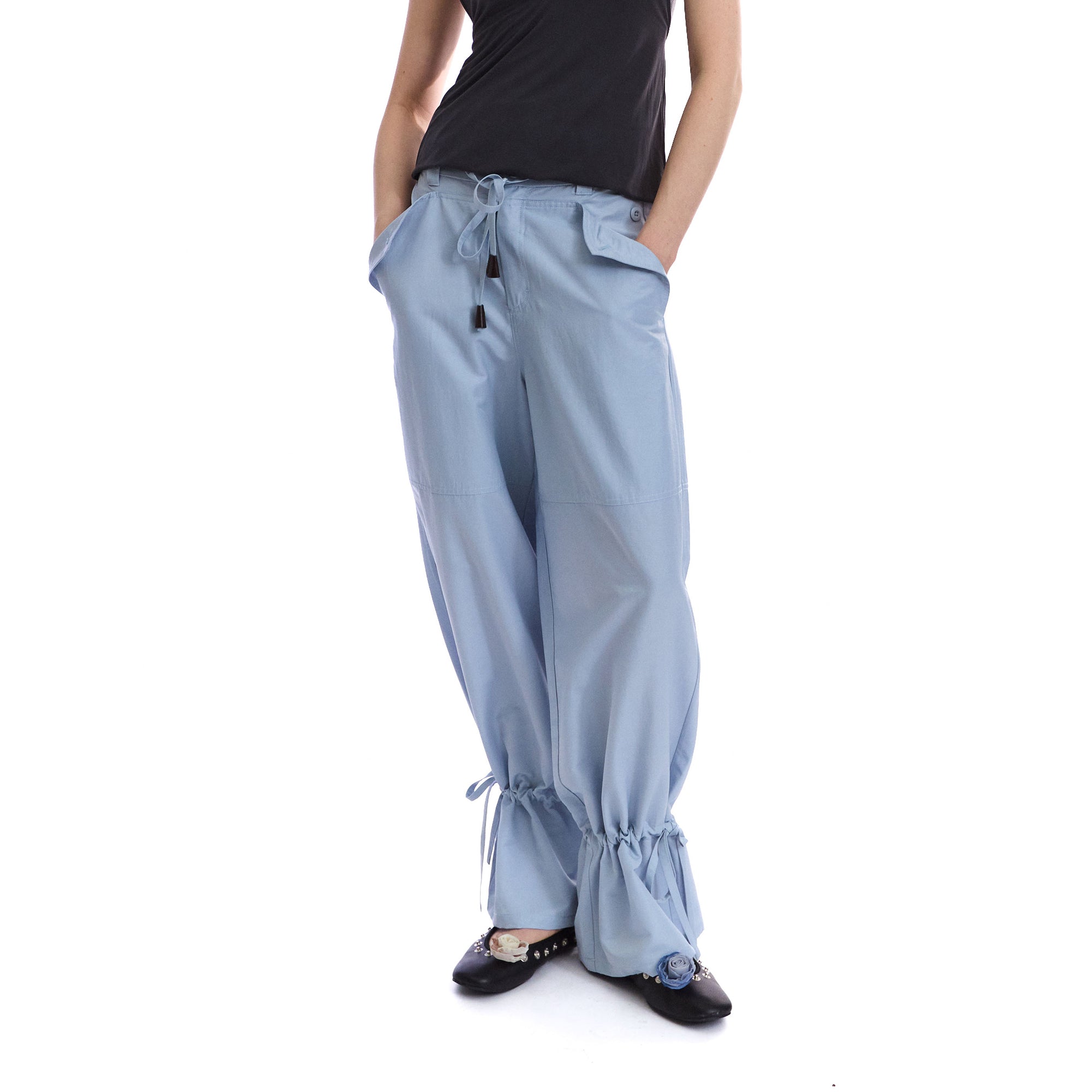 NEVERSEEZ Drawstring Wide-Leg Ruched-Cuff Parachute Pants