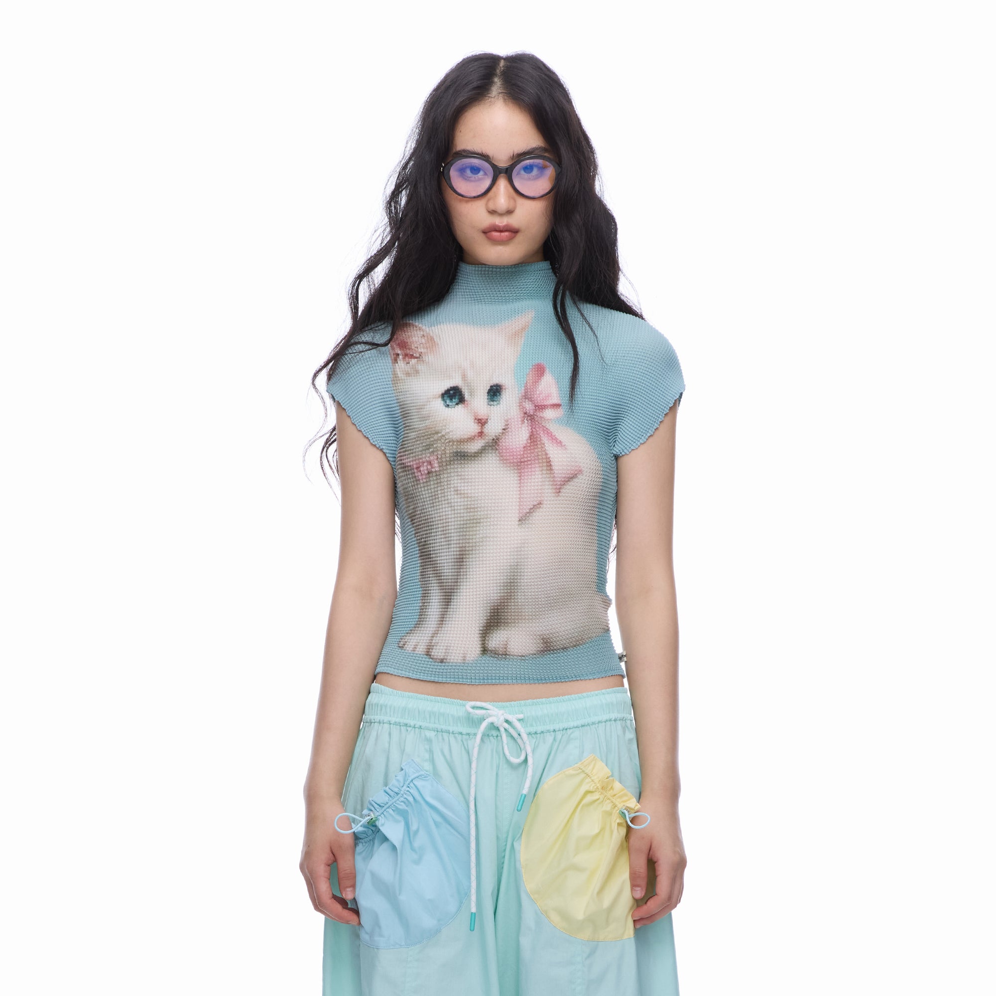 MOF Bow Kitten Graphic Pleated T-Shirt