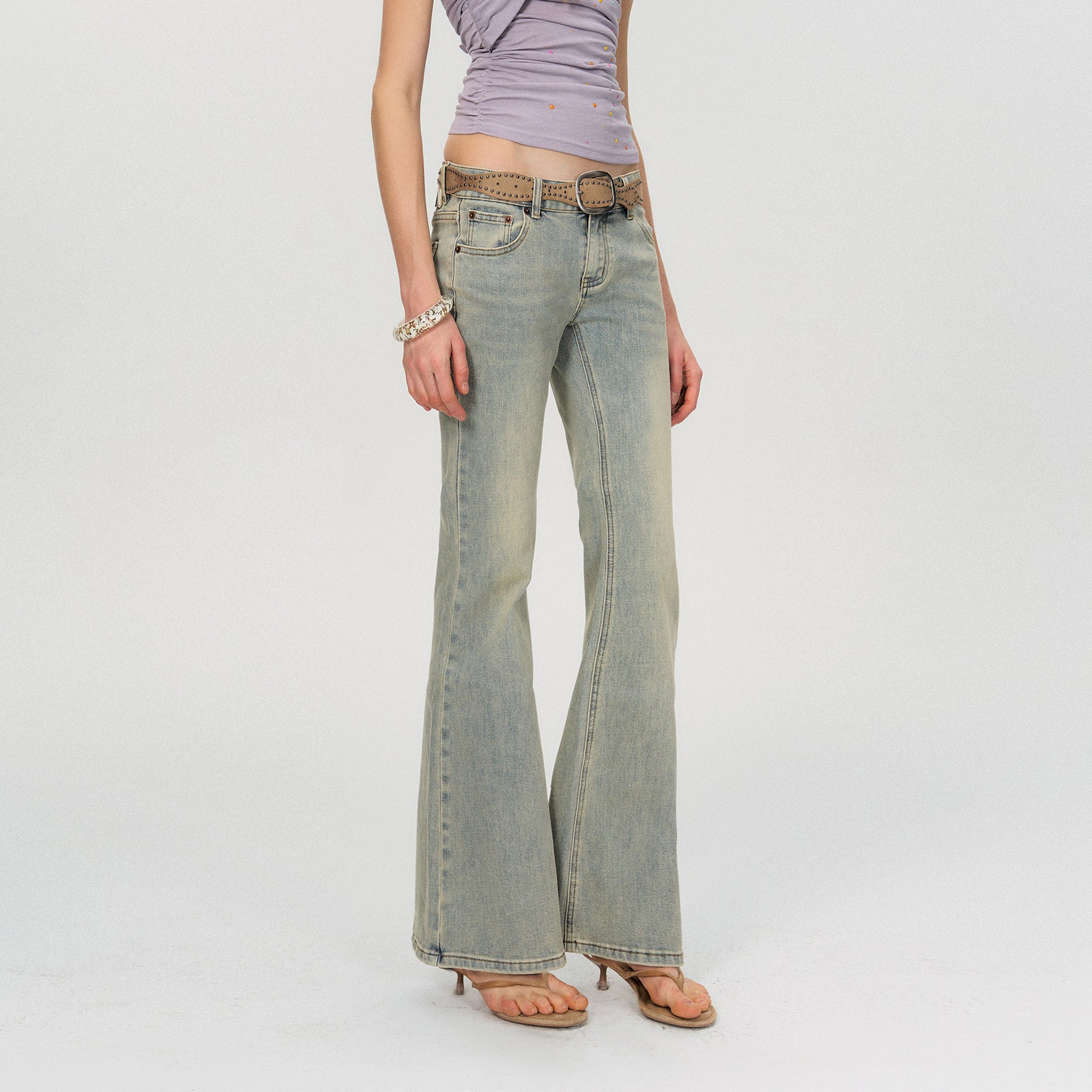 THE NEVERMORE Washed Low-Rise Flared Jeans