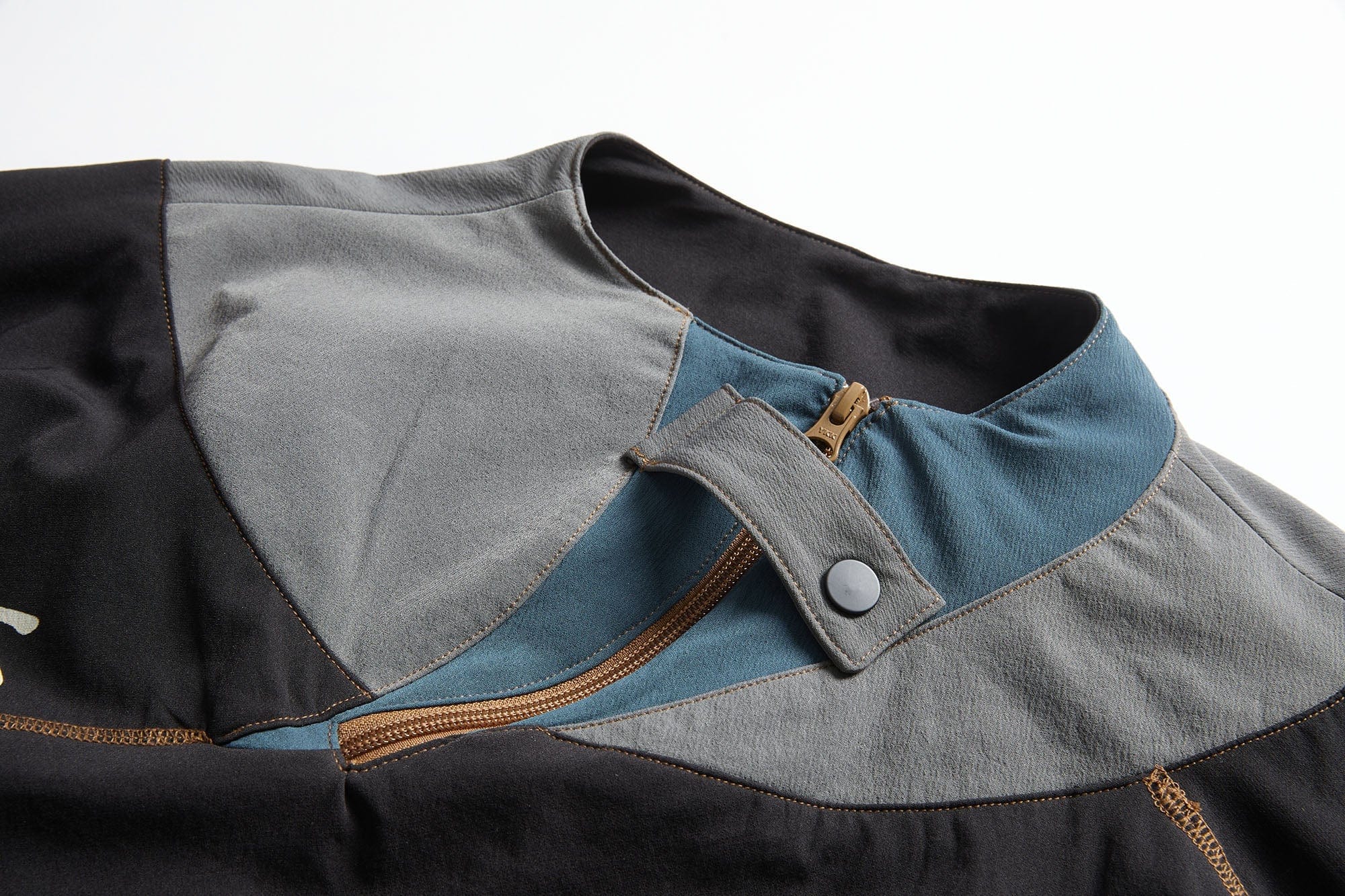 ERROR CODE ROBOT Asymmetric Zip Contrast Panel Sweatshirt