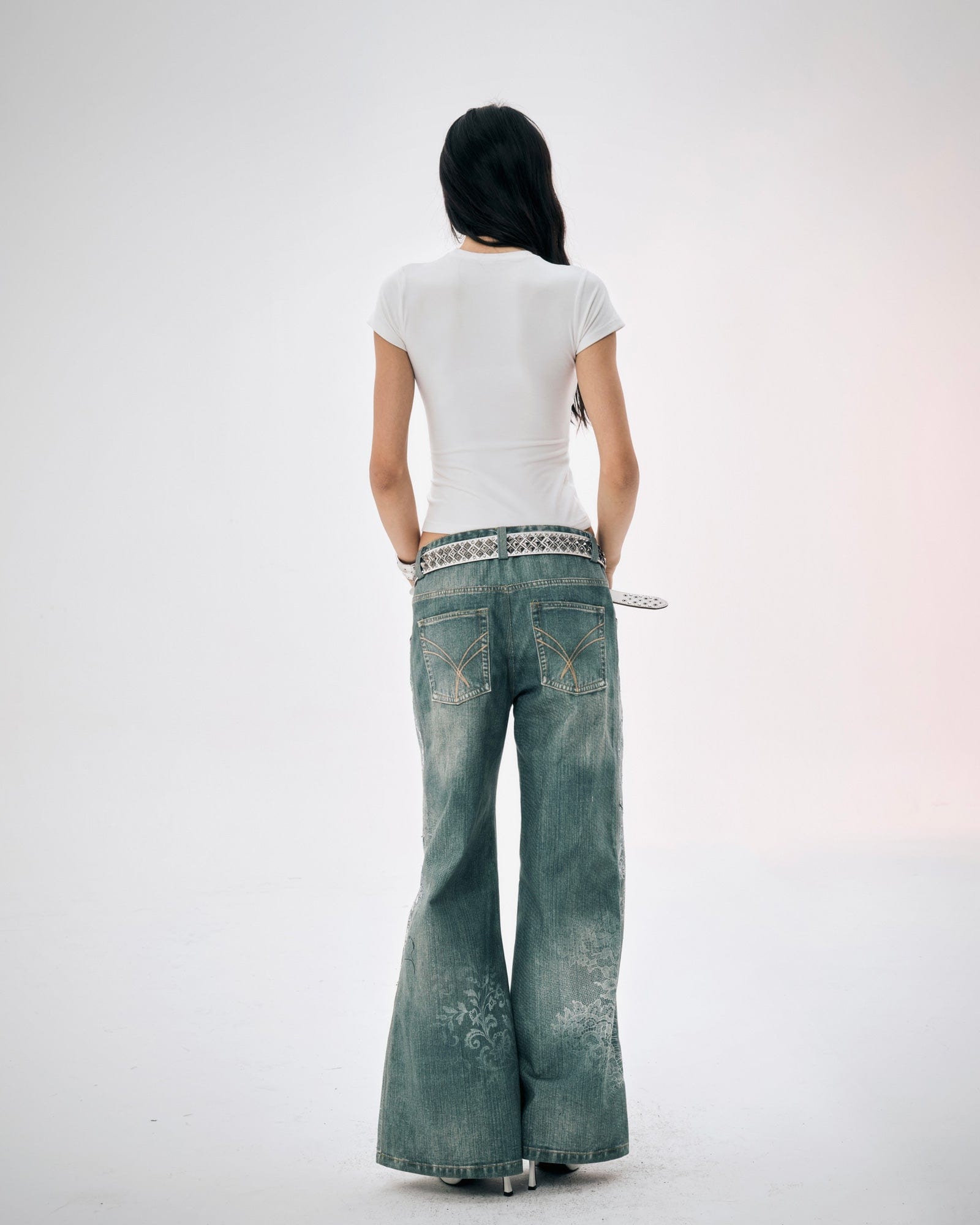 FAYCHUI Washed Crystal Bow Wide-Leg Jeans