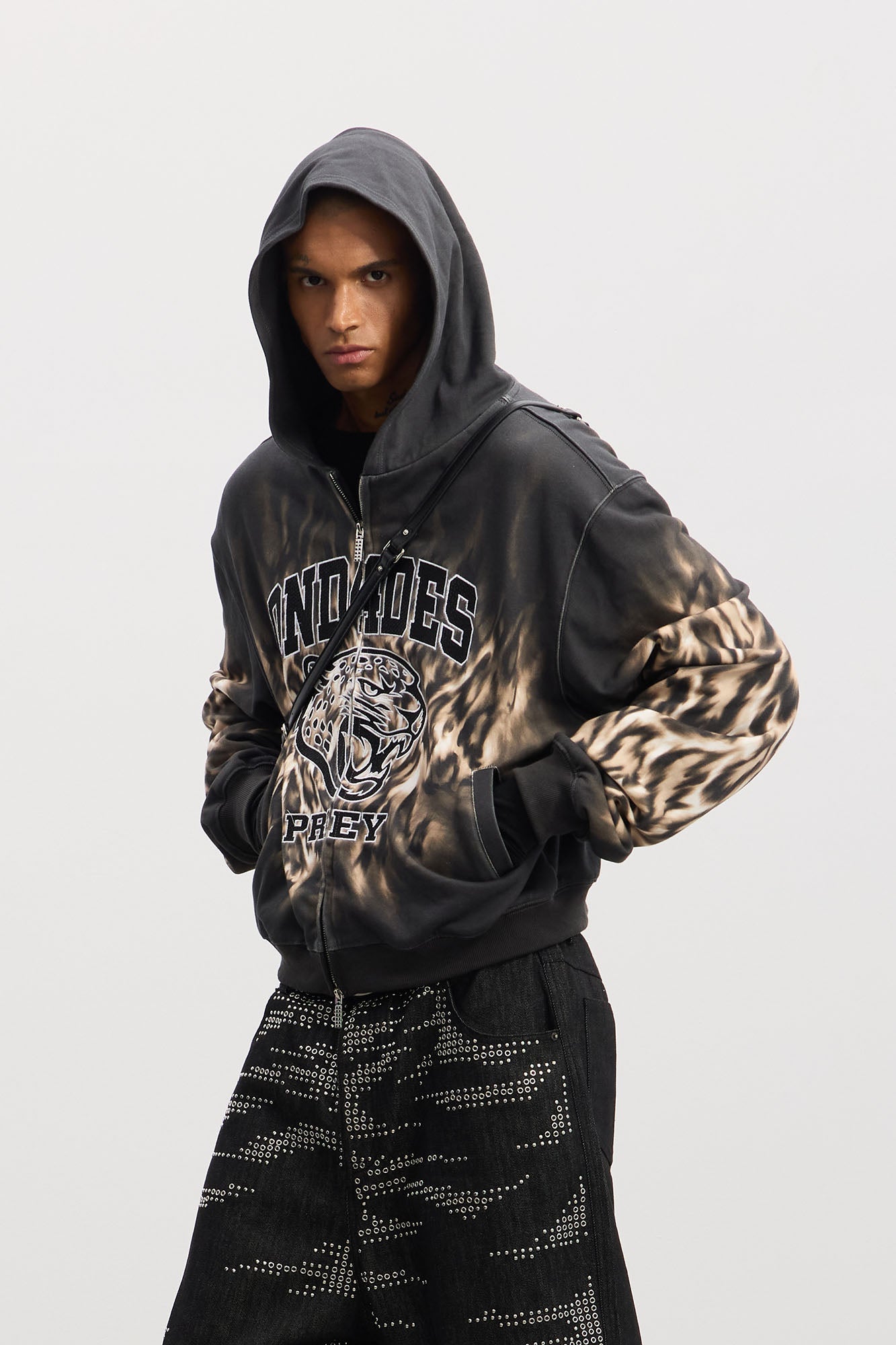 DND4DES Tiger Embroidered Zip-Up Hoodie