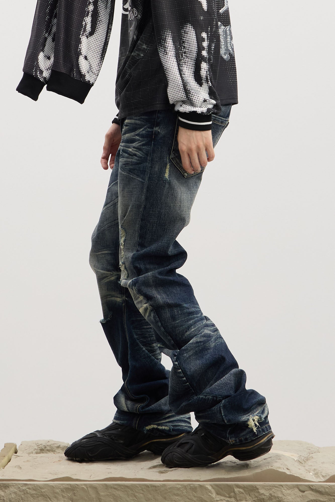 DND4DES Dirty Fit Whiskered Stack Jeans