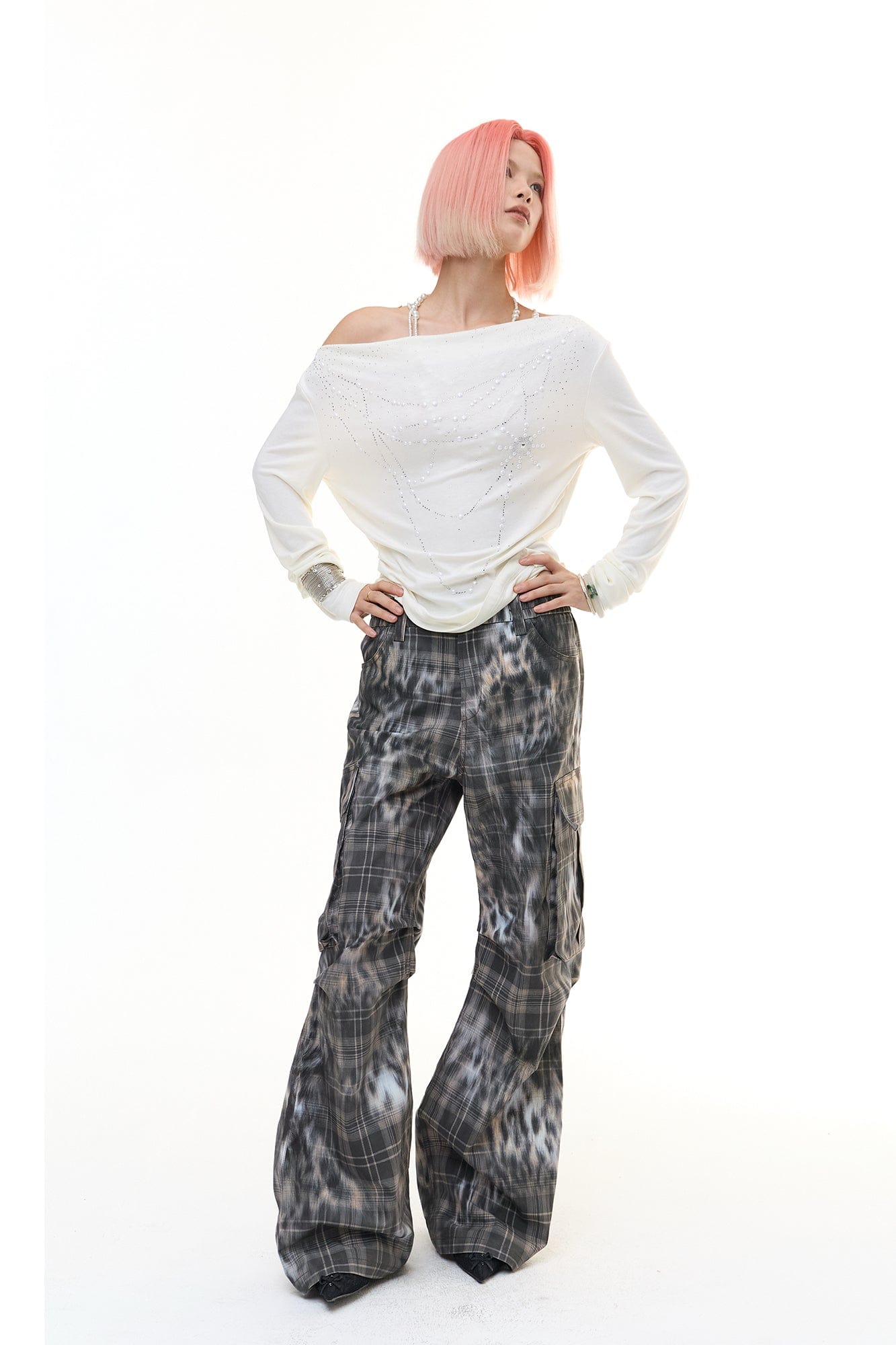 FAYCHUI Cowl Neck Pearl-Studded Long Sleeve Tee