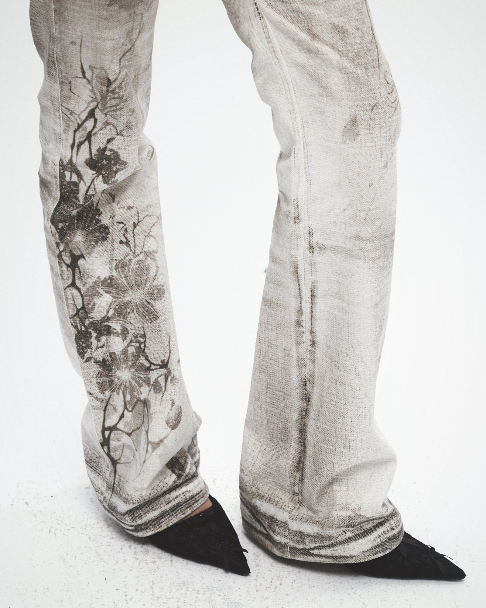 FAYCHUI Ink Floral Dirty Fit Washed Jeans