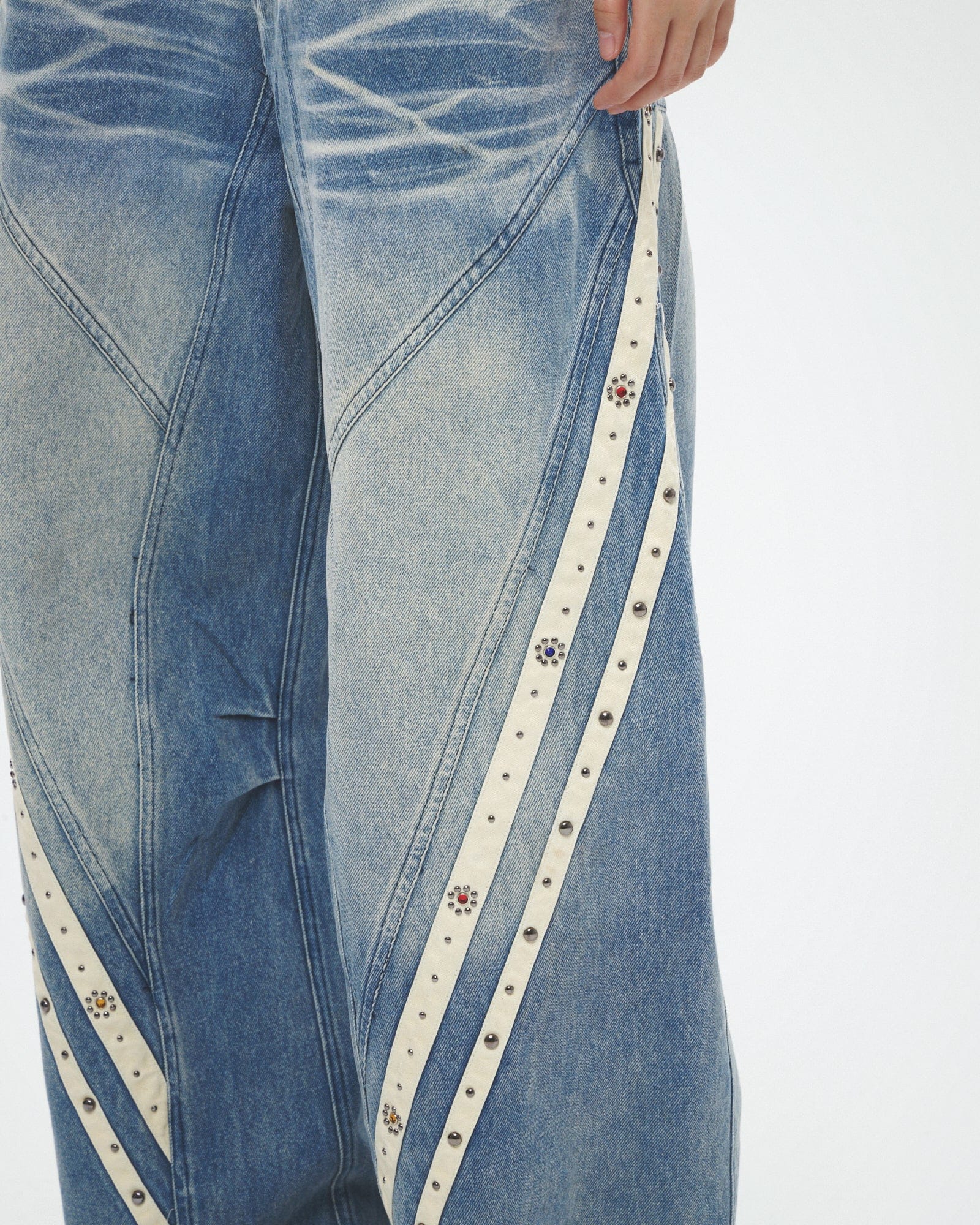 FAYCHUI Diamond Washed Curved Panel Wide-Leg Jeans