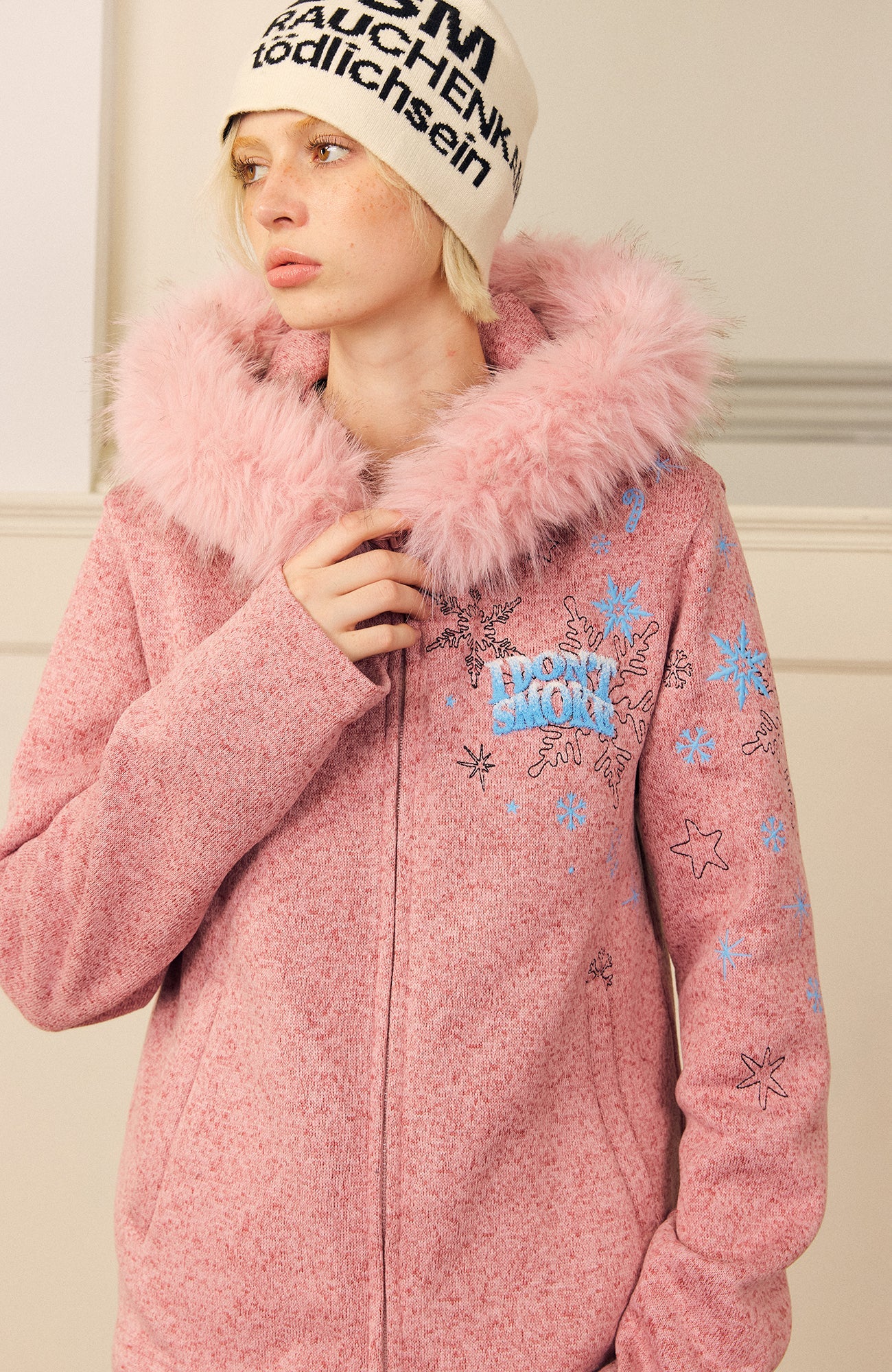 DONSMOKE Snowflake Embroidered Fleece-Lined Zip-Up Hoodie