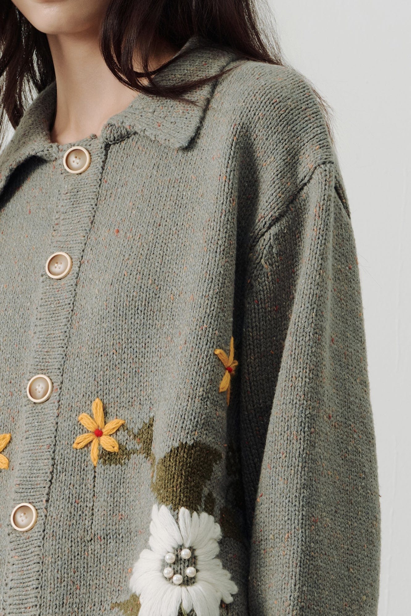 SAME FLOW Embroidered Pearl Floral Cardigan
