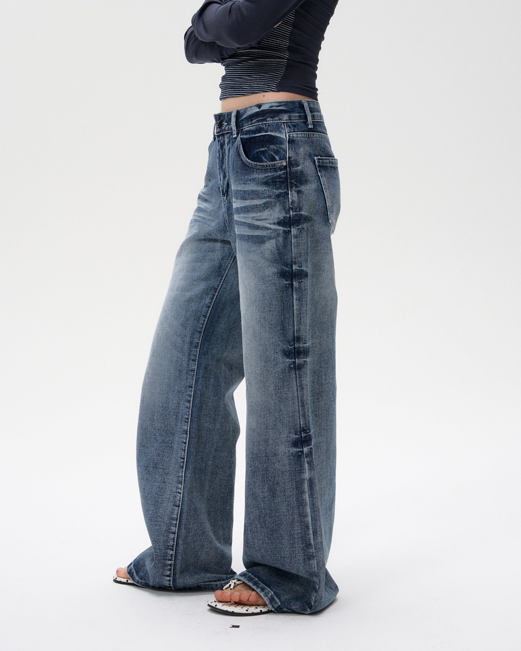 10AMSOTIIIIIIRED Washed Side-Crack Whisker Straight Jeans