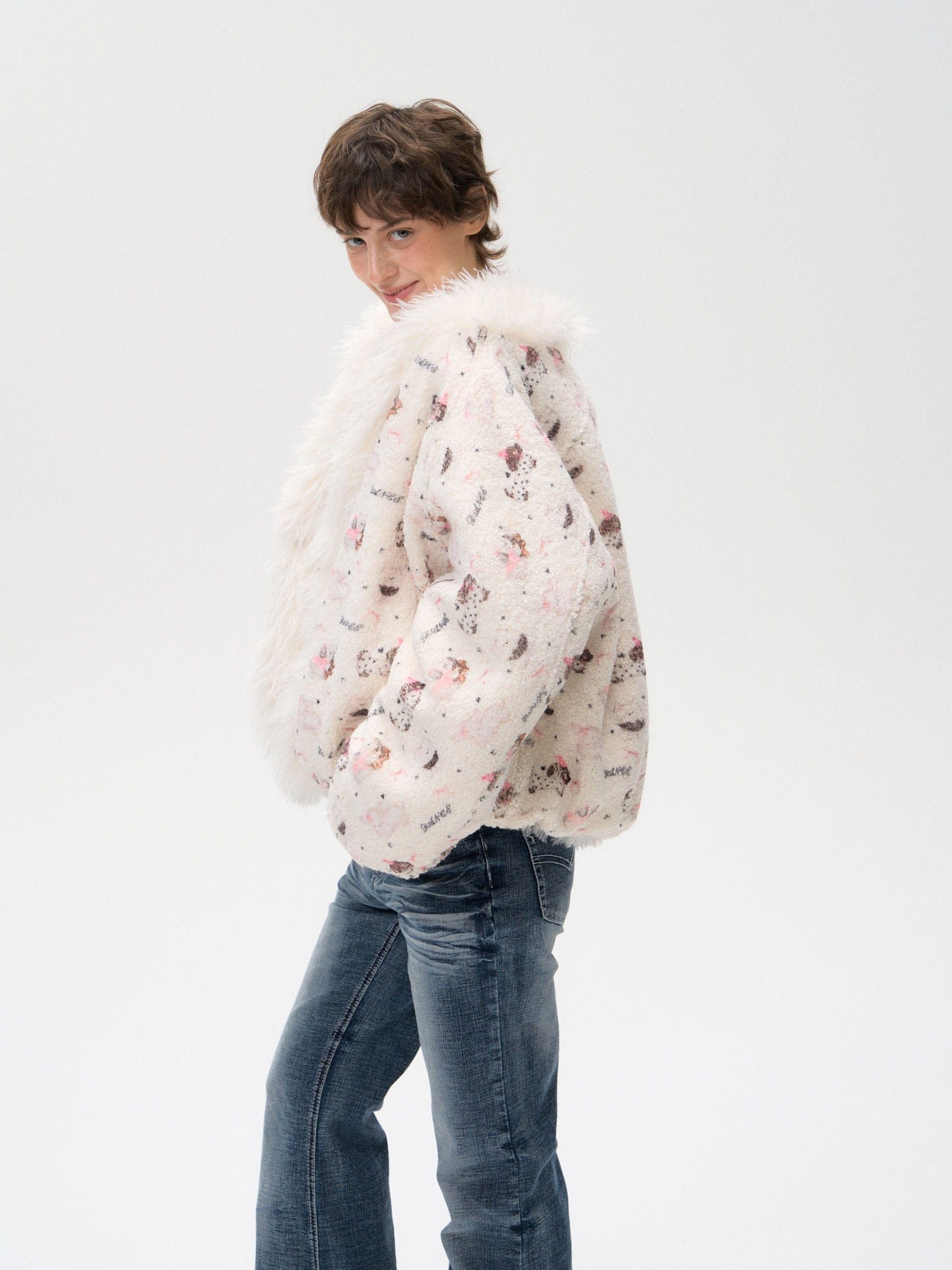 10AMSOTIIIIIIRED Reversible Full-Print Faux Fur Trim Jacket