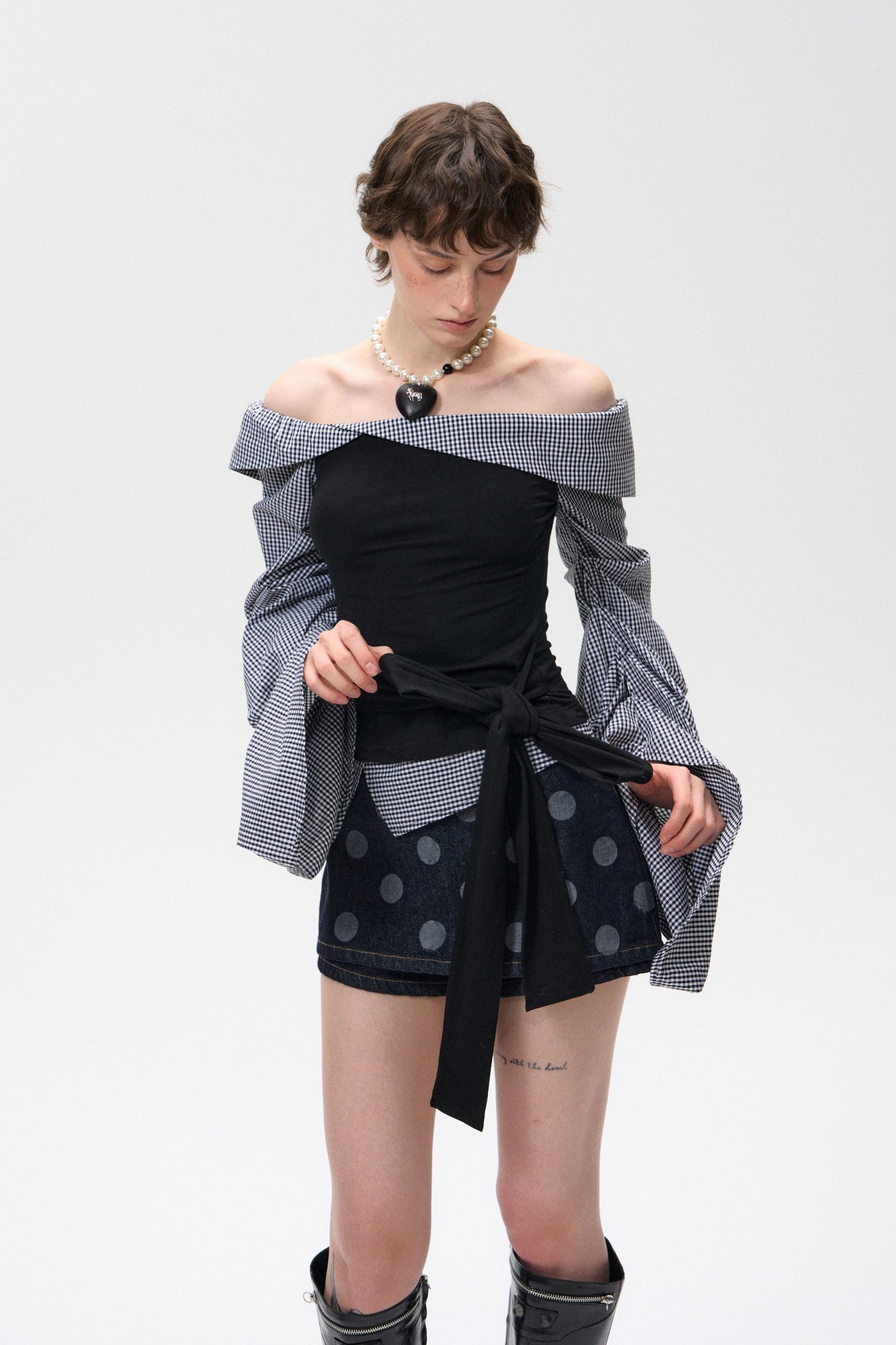 10AMSOTIIIIIIRED Spliced Off-Shoulder Drape Shirt Top