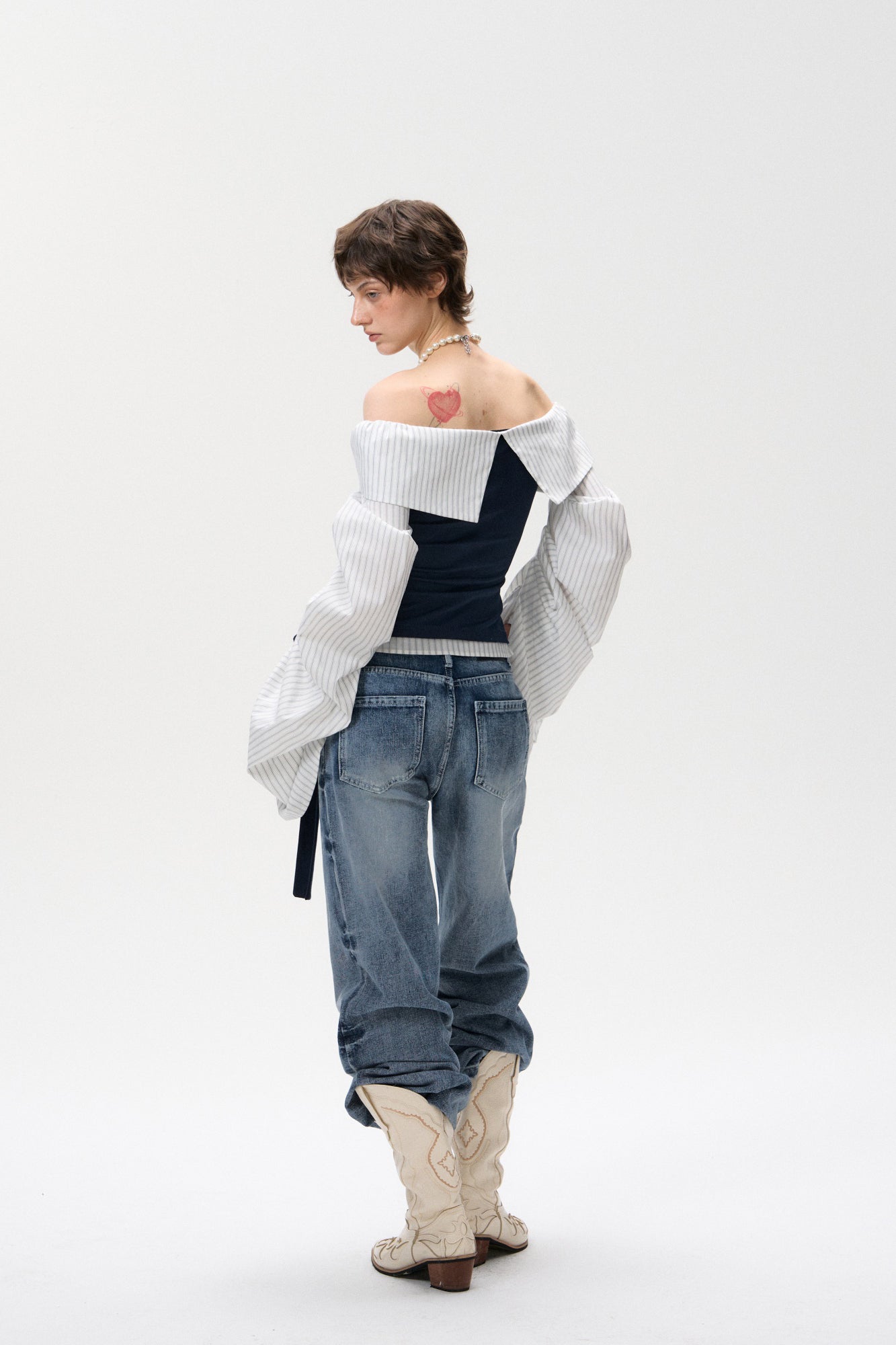 10AMSOTIIIIIIRED Spliced Off-Shoulder Drape Shirt Top