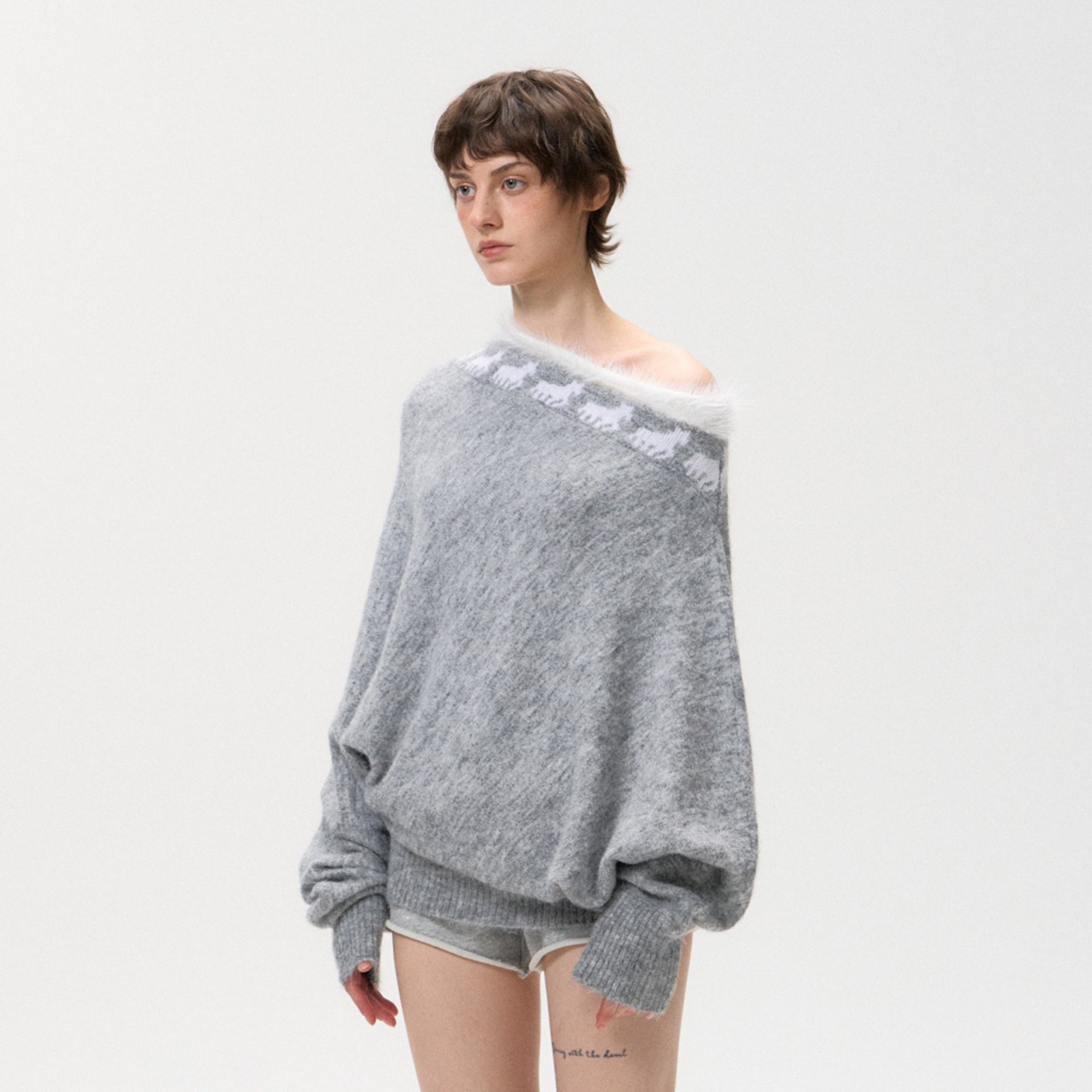 10AMSOTIIIIIIRED Fuzzy Fair Isle Ribbed Hem Sweater