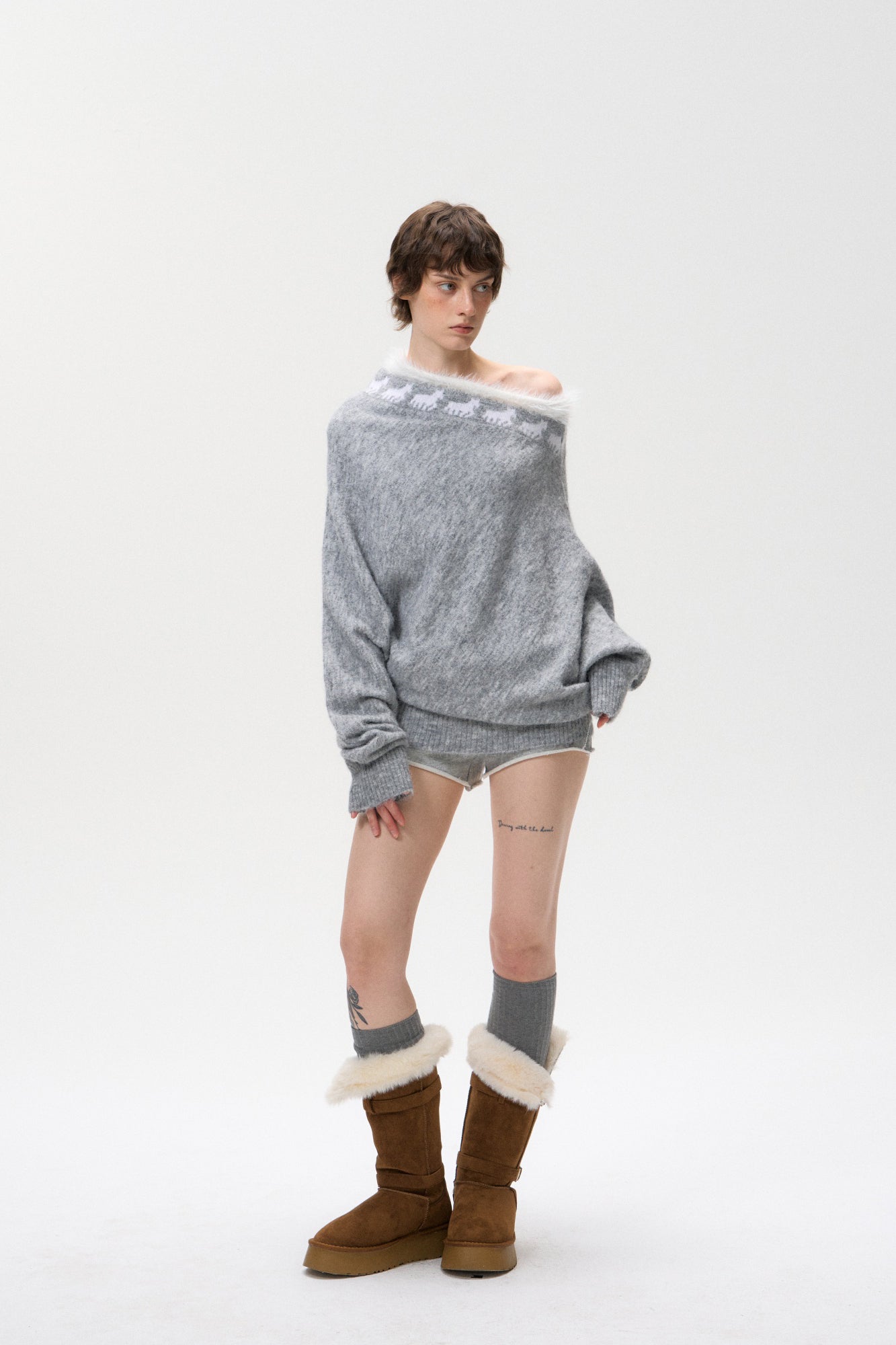 10AMSOTIIIIIIRED Fuzzy Fair Isle Ribbed Hem Sweater