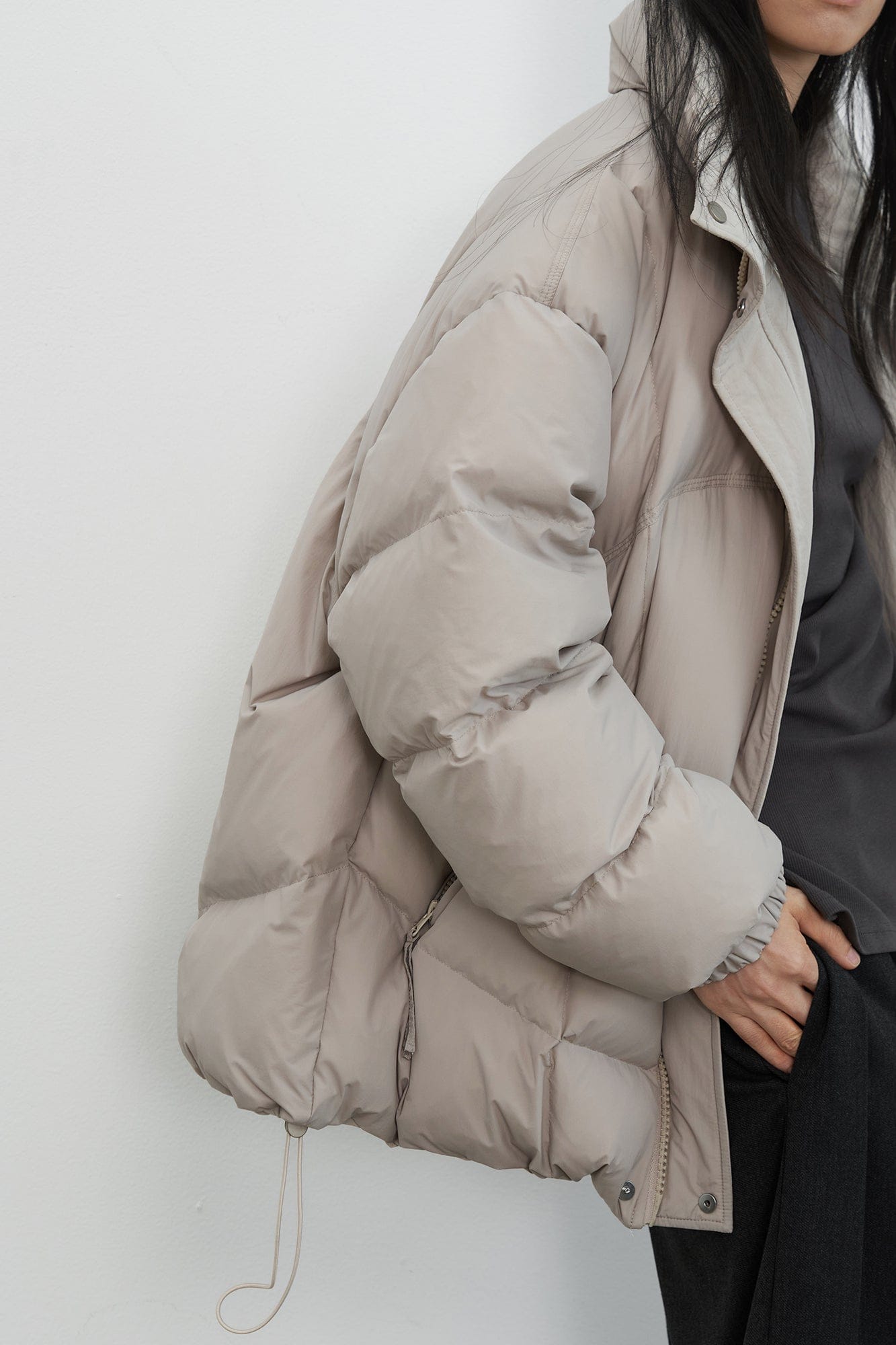 SAME FLOW Reversible Cropped Down Jacket