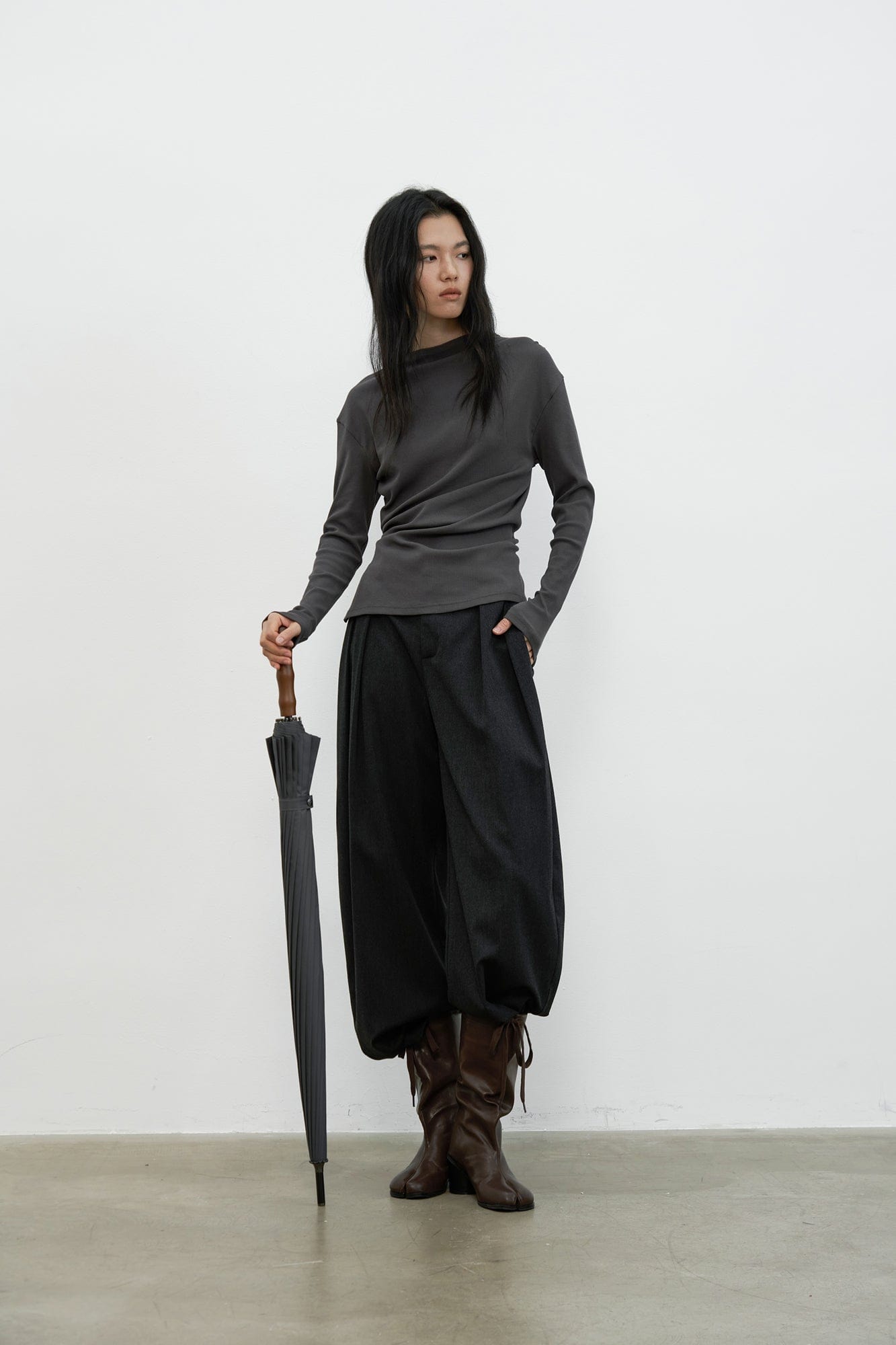 SAME FLOW Ruched Back Paneled Long Sleeve Tee