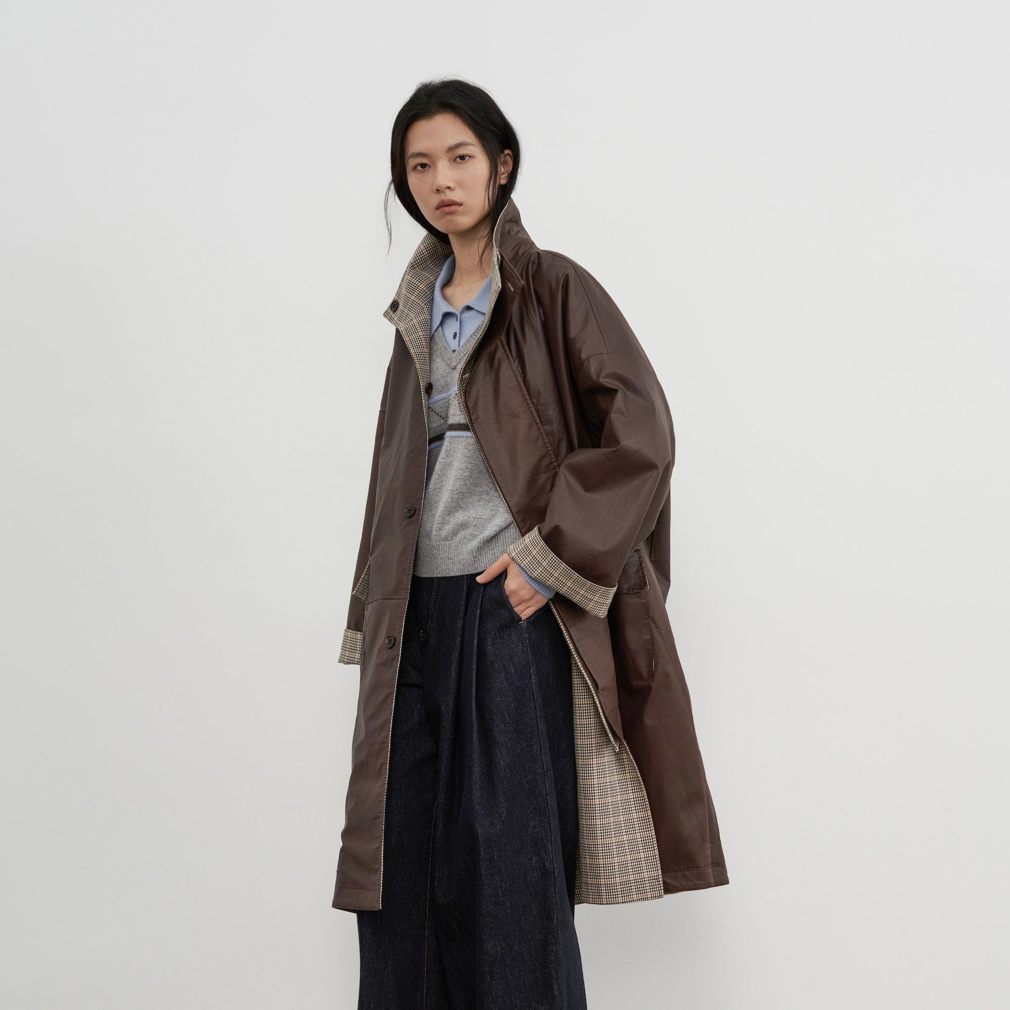 SAME FLOW Reversible Contrast Glossy Plaid Trench