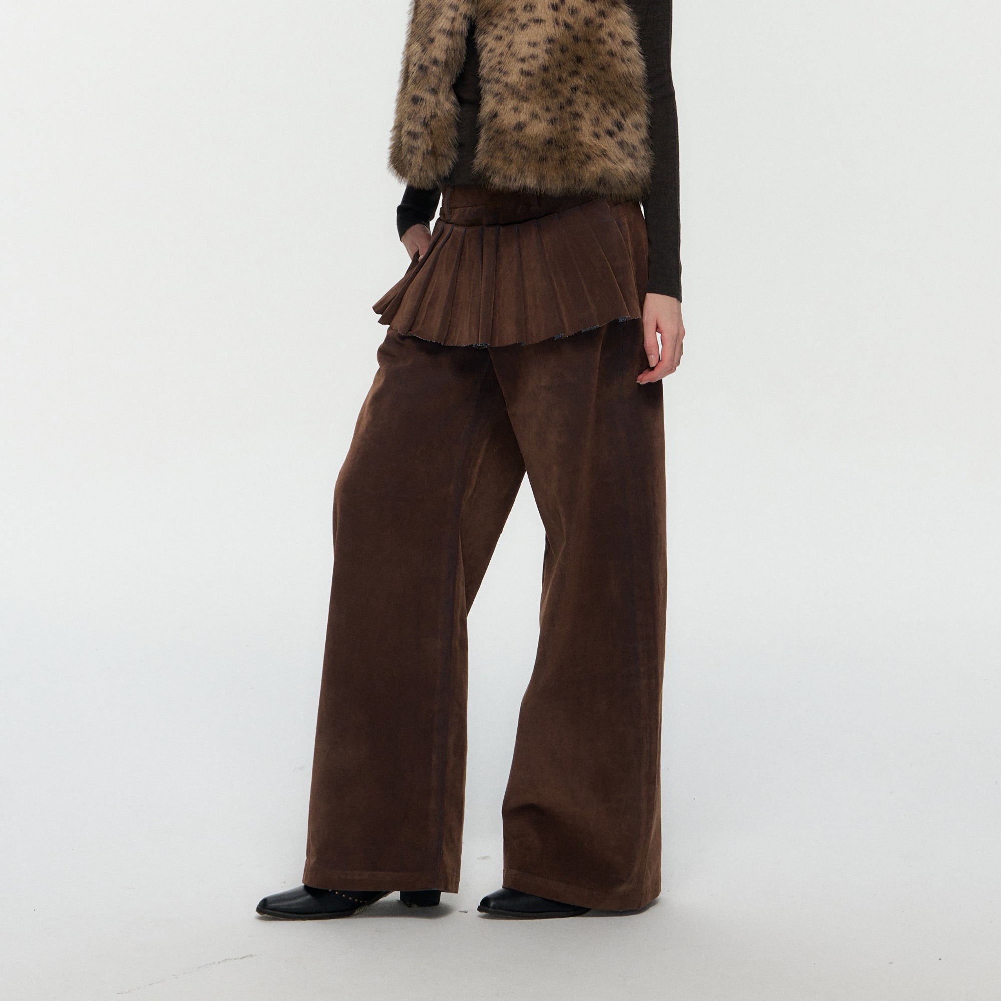 10AMSOTIIIIIIRED Frayed-Front Pleated Straight Jeans