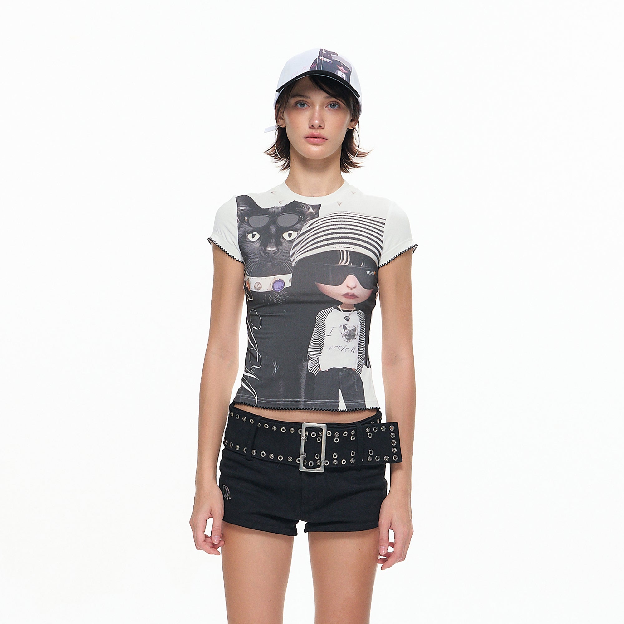 10AMSOTIIIIIIRED Girl And Cat Graphic Slim Tee