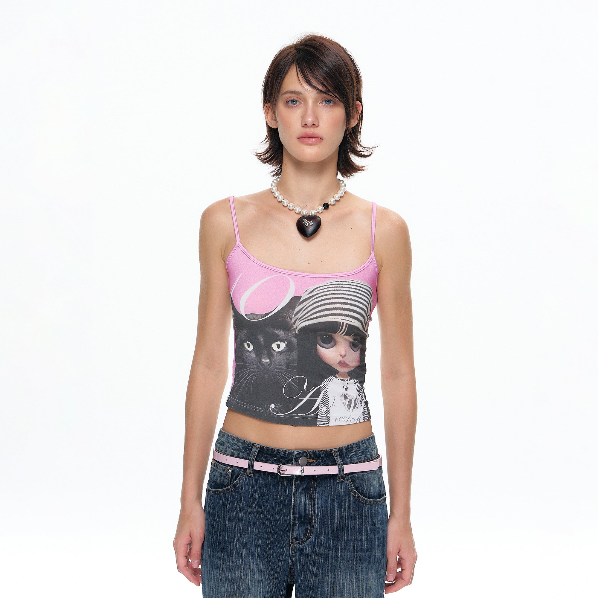 10AMSOTIIIIIIRED Contrast Strap Graphic Cami Top