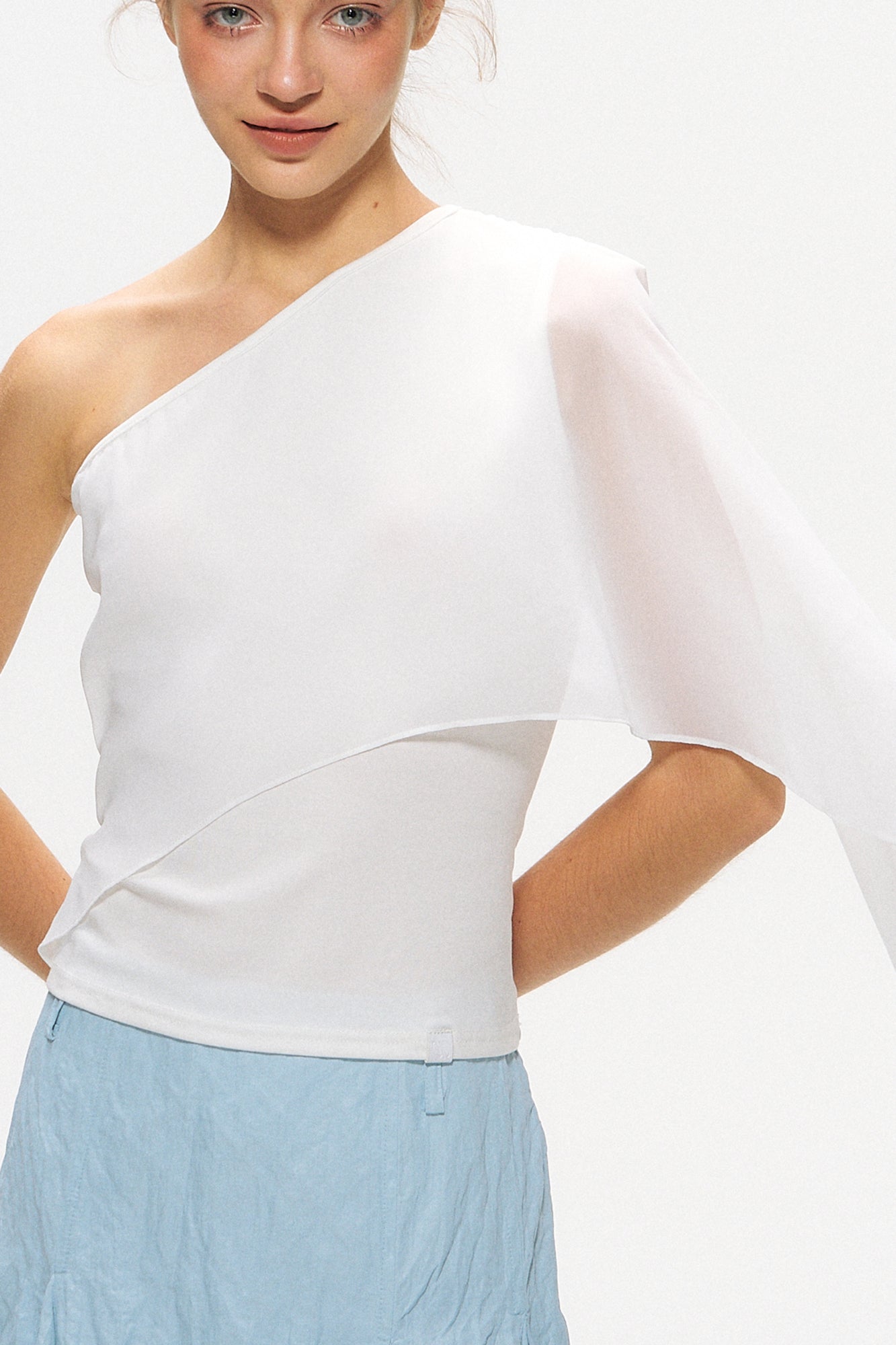 10AMSOTIIIIIIRED Asymmetrical Draped Cape-Sleeve Top