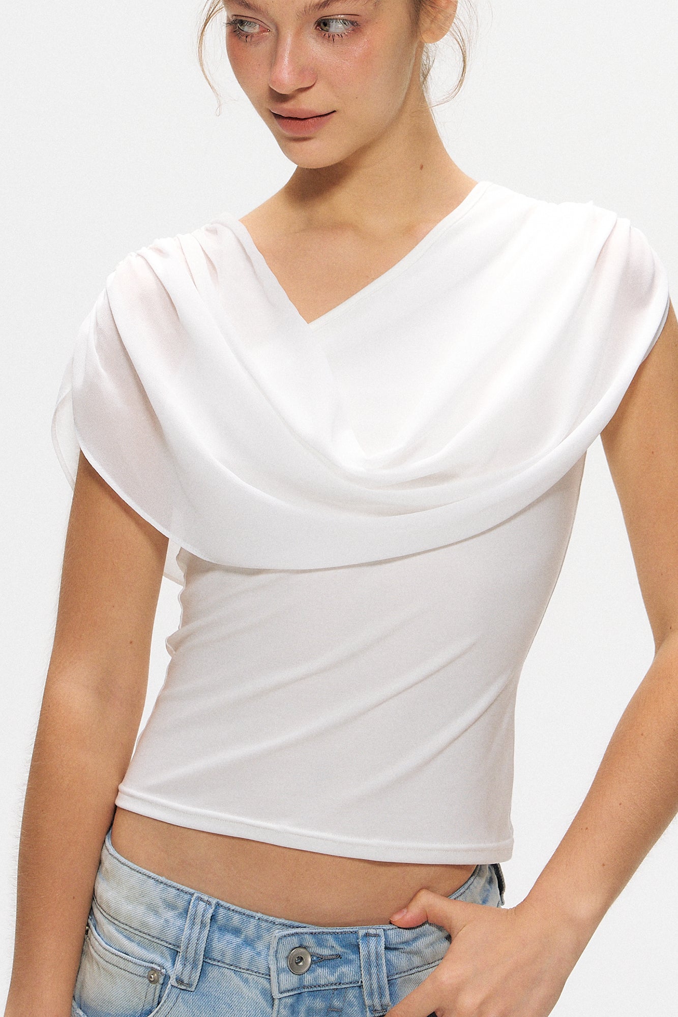 10AMSOTIIIIIIRED Asymmetrical Convertible Draped Overlay Top
