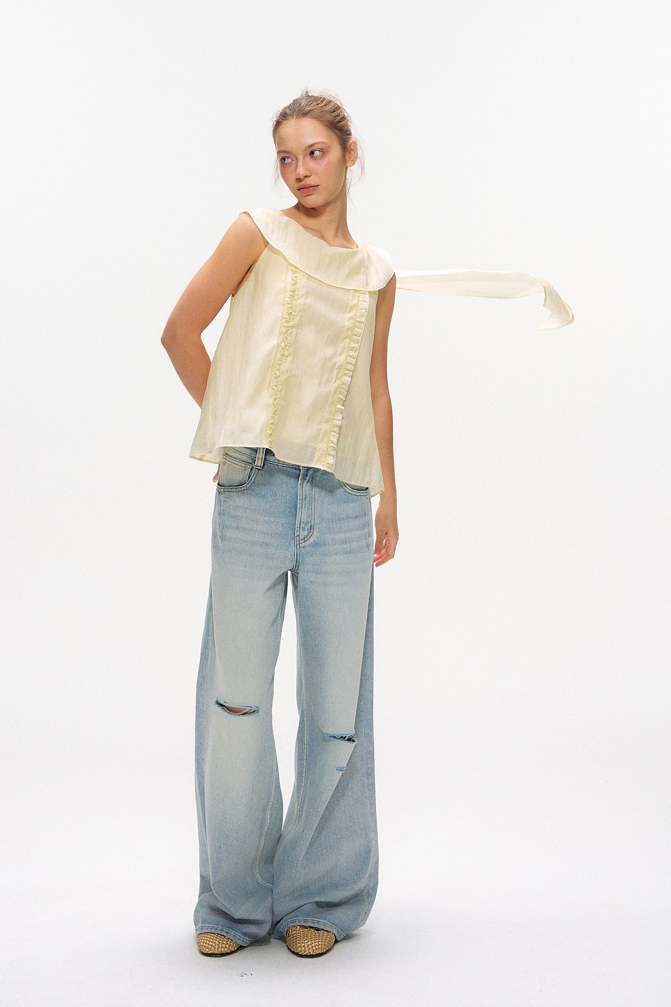 10AMSOTIIIIIIRED Drape-Collar Ruffle Trim Tank Top