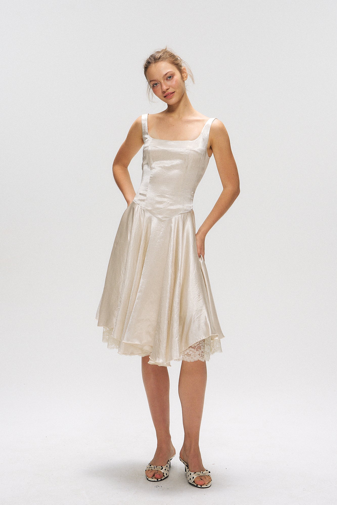 10AMSOTIIIIIIRED Lace-Up Back Lace-Hem Dress