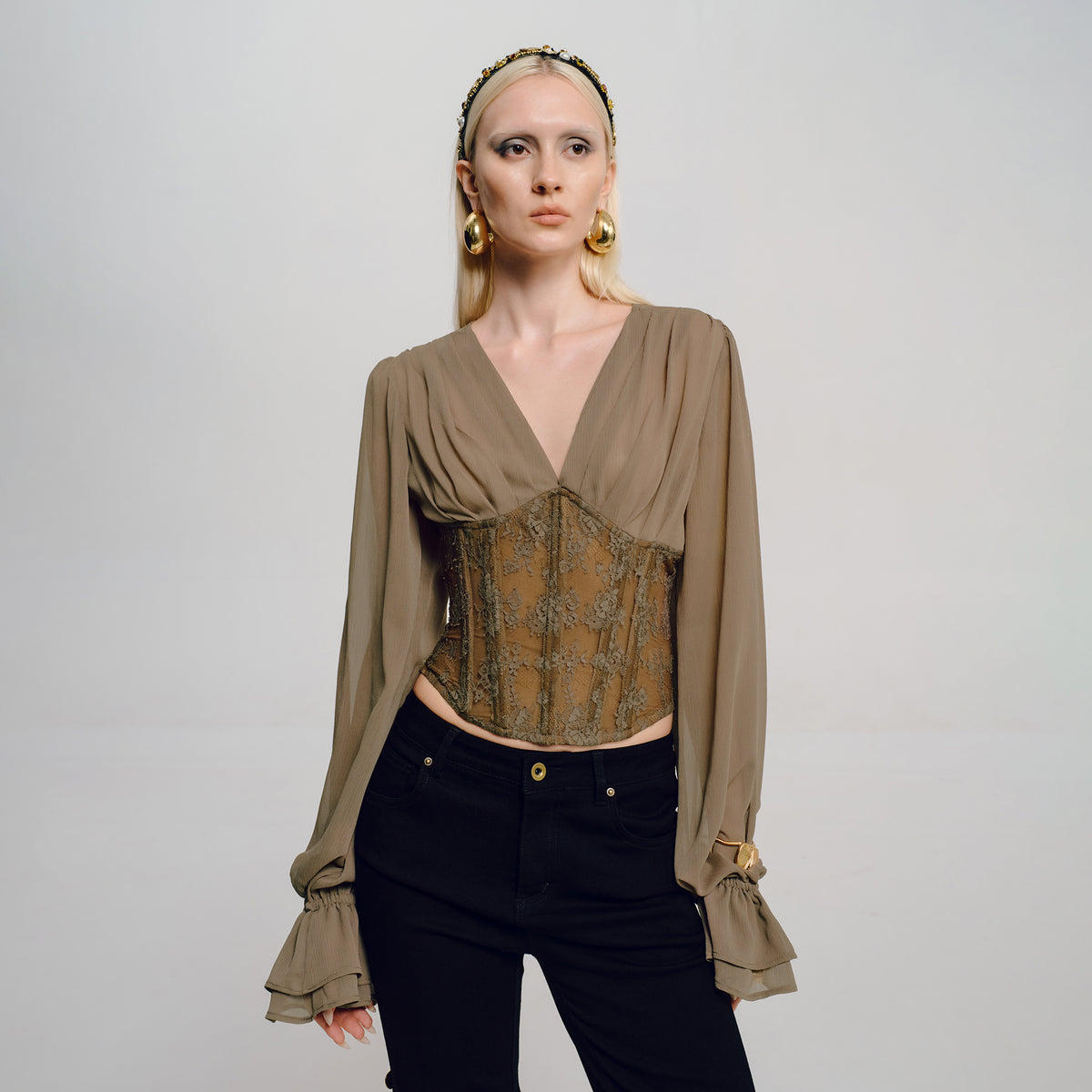 AWOKENTIME Lace-Spliced Puff-Sleeve V-Neck Shirt