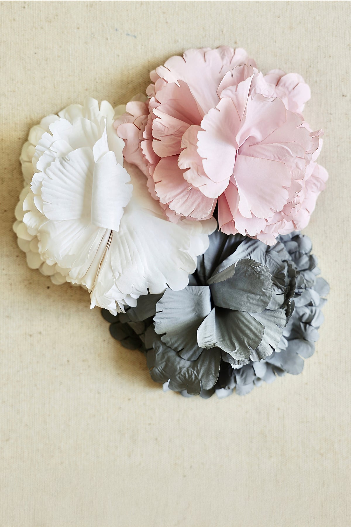 WINGFREE Layered Fabric Floral Brooch