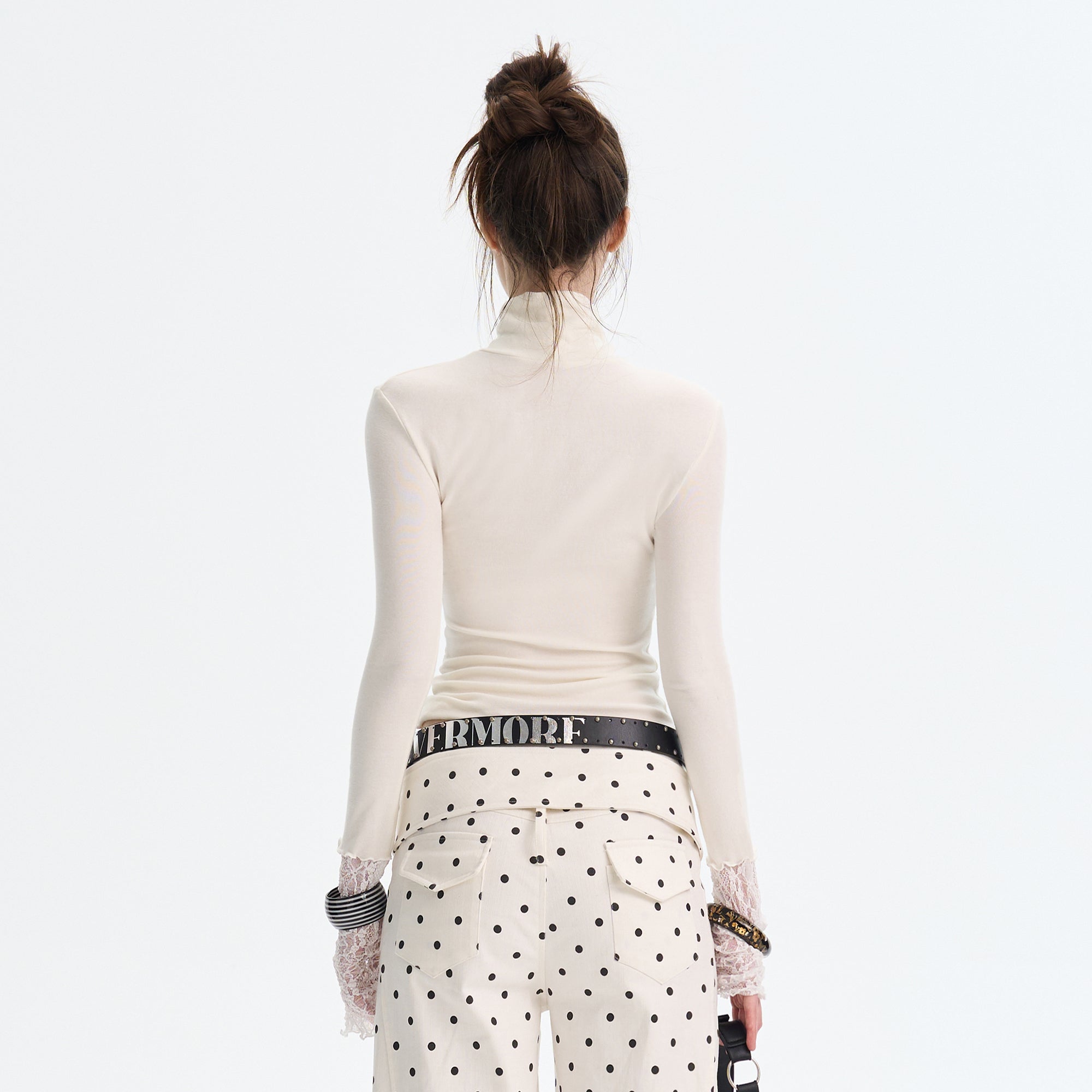 THE NEVERMORE Ruched Lace Spliced Long-Sleeve Tee