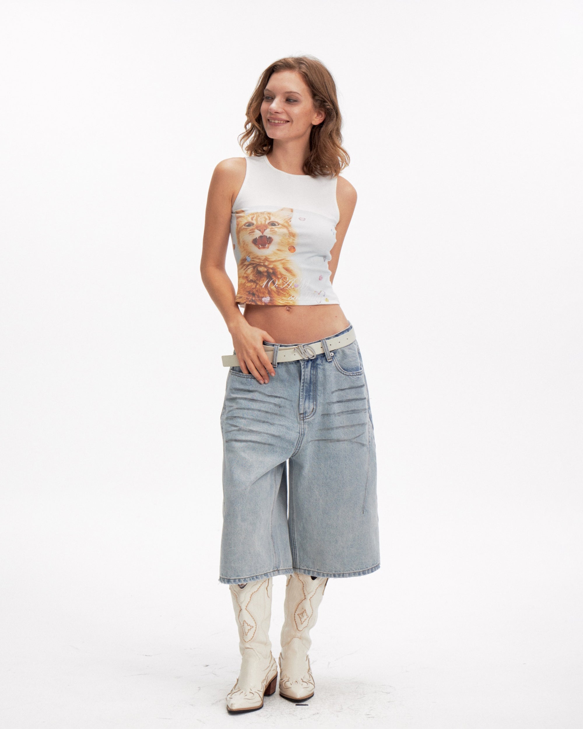 10AMSOTIIIIIIRED Retro Dog Graphic Washed Denim Shorts