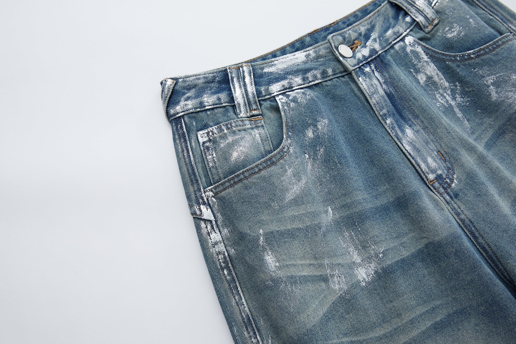 SOFITTE Foil Glaze Washed Wide-Leg Jeans