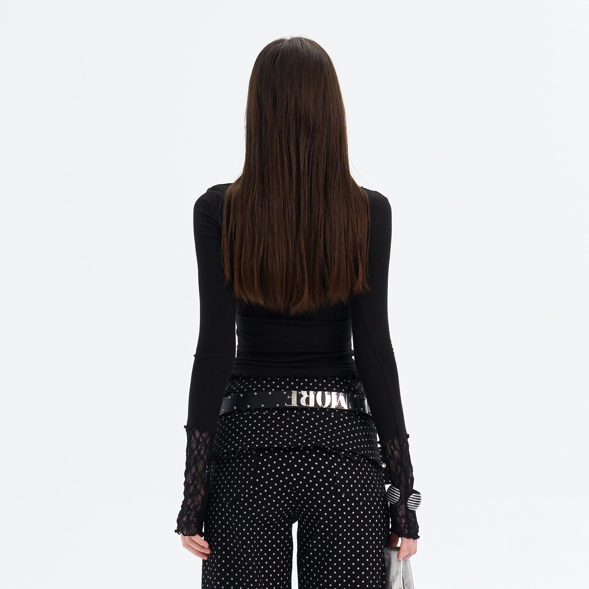 THE NEVERMORE Ruched Lace Spliced Long-Sleeve Tee