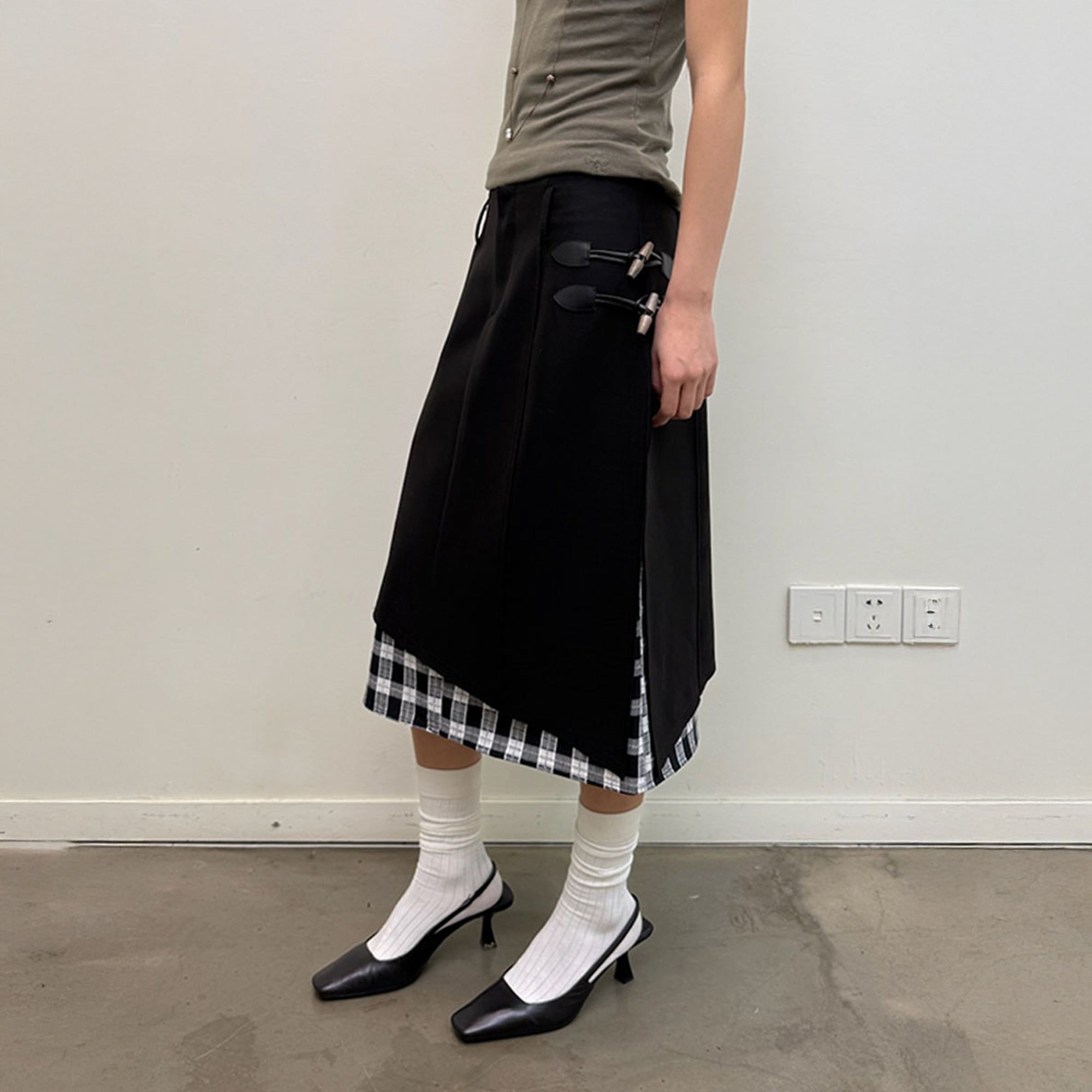 NEVERSEEZ Asymmetrical Toggled Layered Gingham Skirt