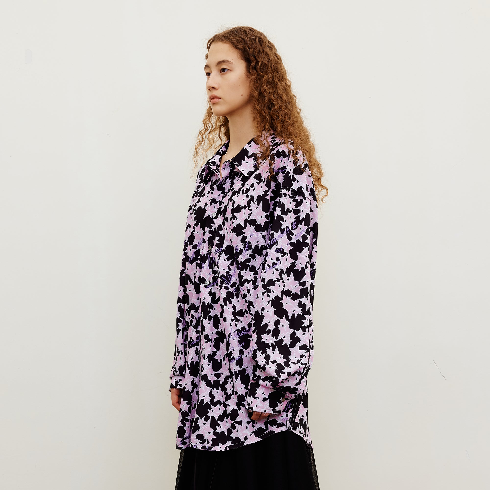 NEVERSEEZ Full-Print Contrast Star Shirt
