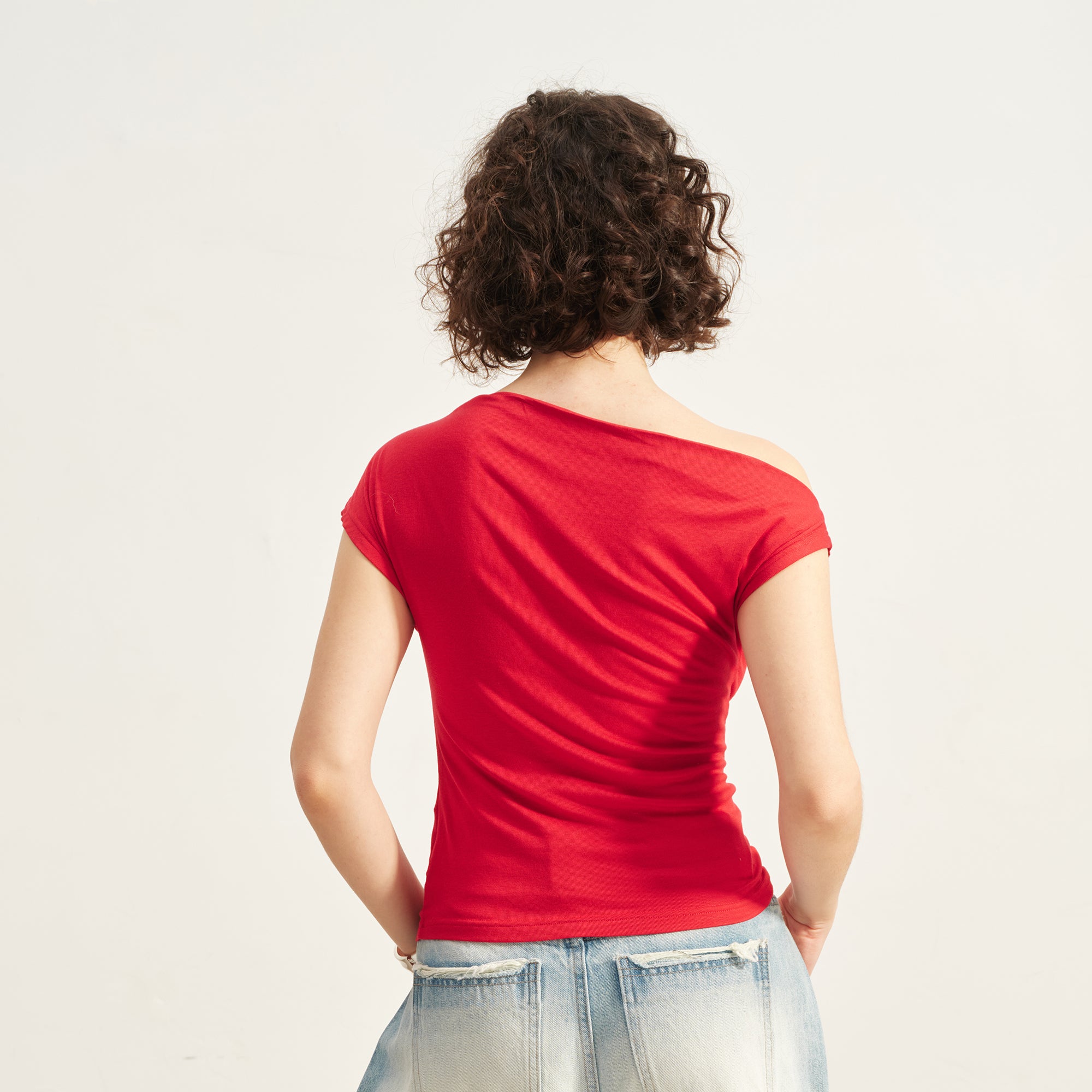 SOFITTE Graphic One-Shoulder Tee