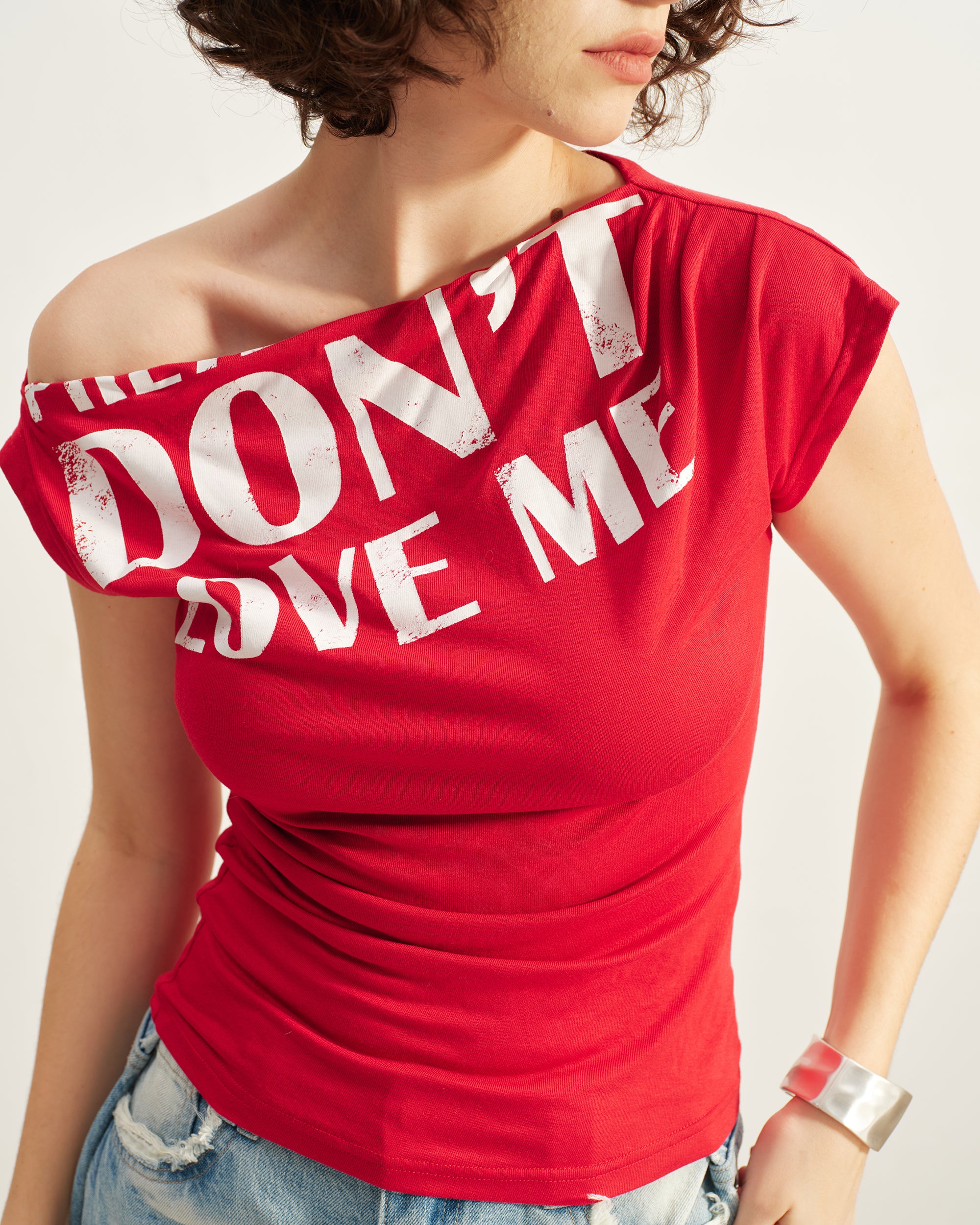 SOFITTE Graphic One-Shoulder Tee