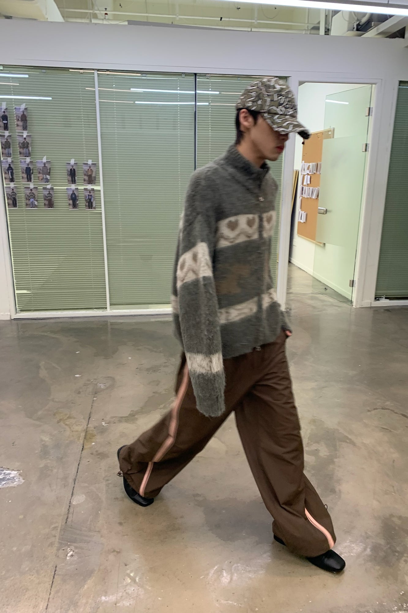 NEVERSEEZ Fuzzy Dog & Heart Jacquard Zip-Up Cardigan