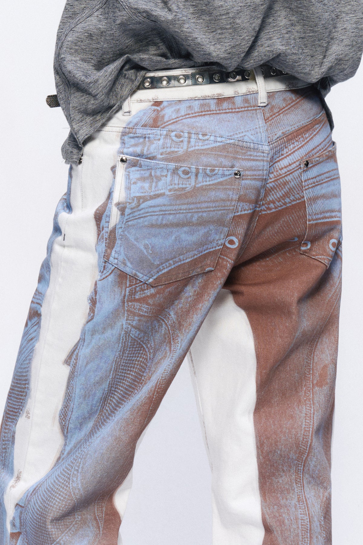 AURA LAND Retro Double-Sided Graphic Low-Rise Flared Jeans