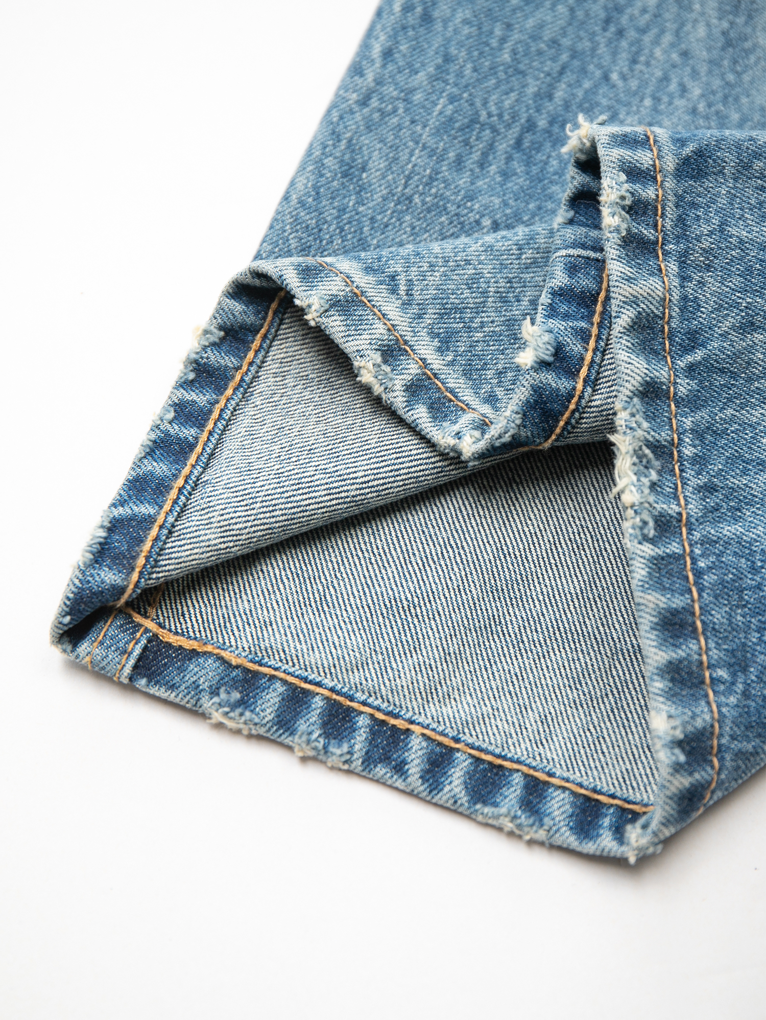 LEONSENSE Whiskering Washed Straight-Leg Jeans