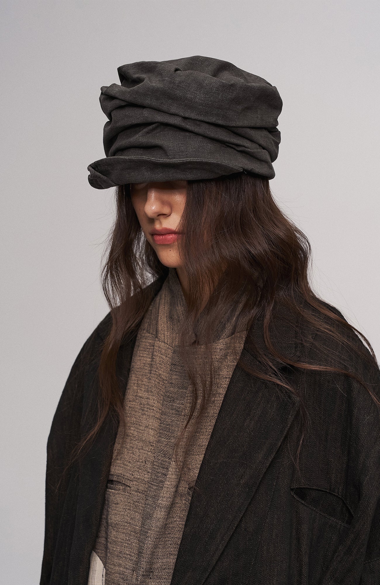 ILNya Nieternite Nifutur Knotted Cape-Back Linen-Blend Trench