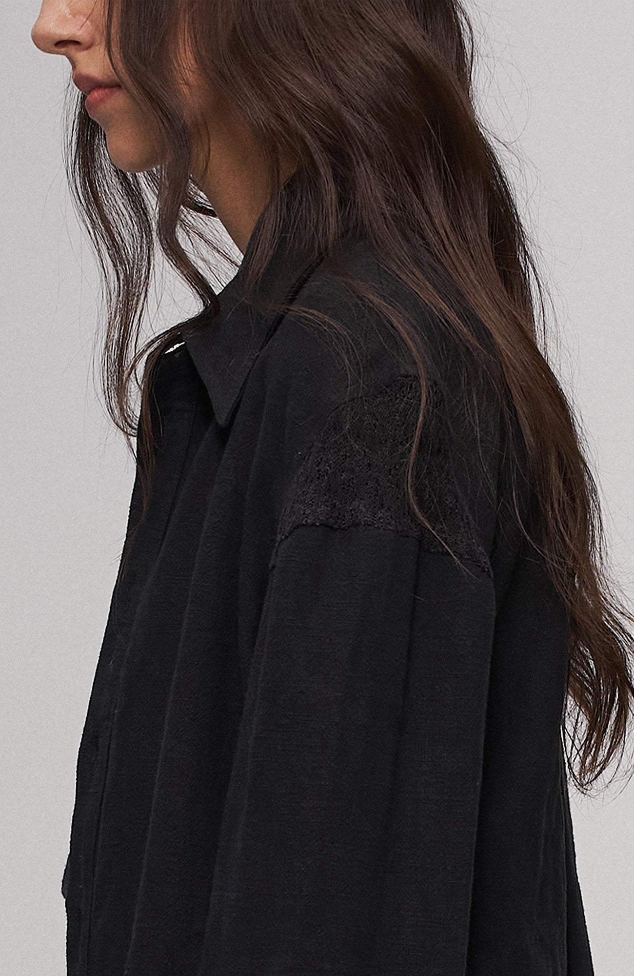 ILNya Nieternite Nifutur Asymmetric Drape Panel Ramie-Blend Shirt